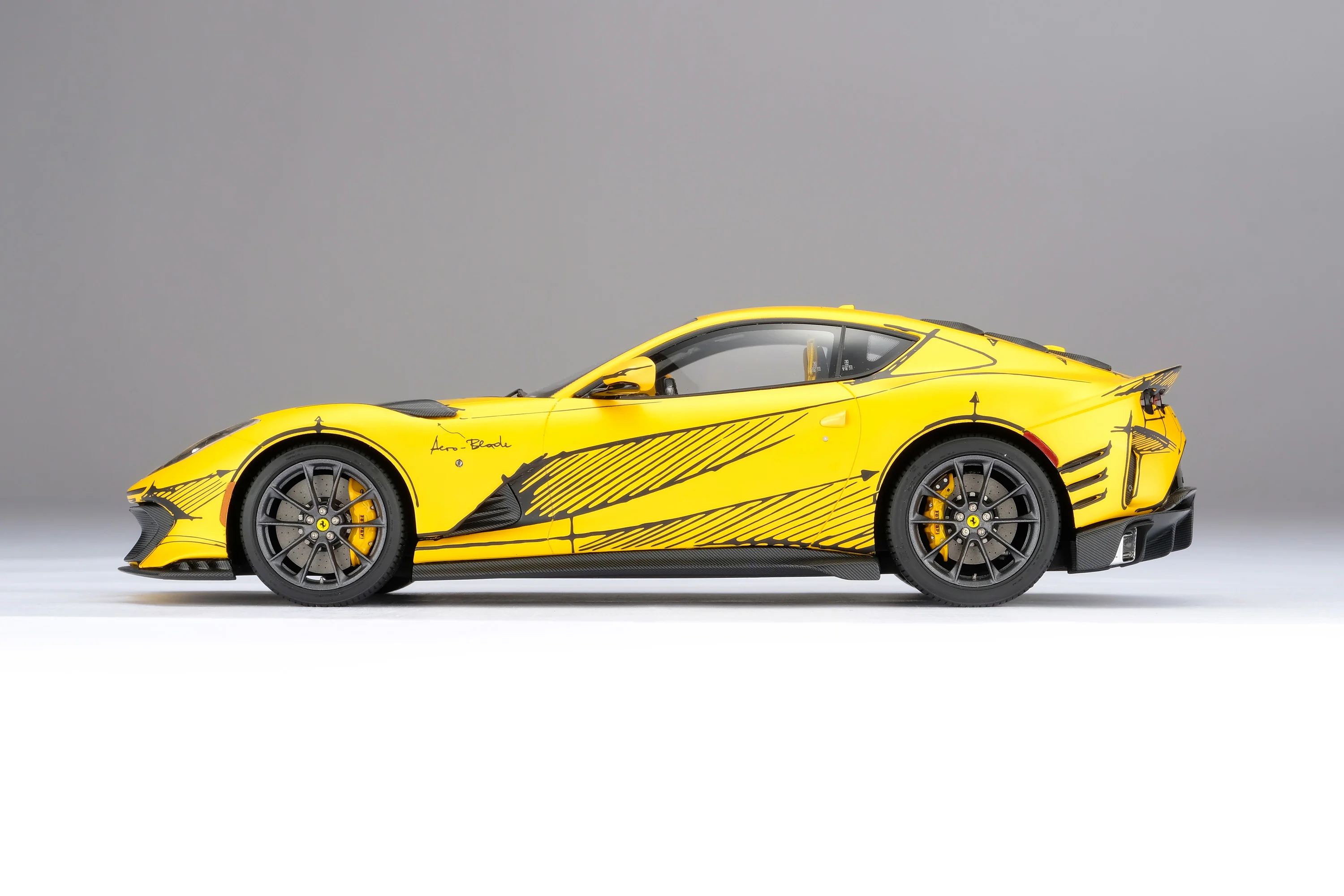 Ferrari 812 Competizione Tailor Made - Image 17