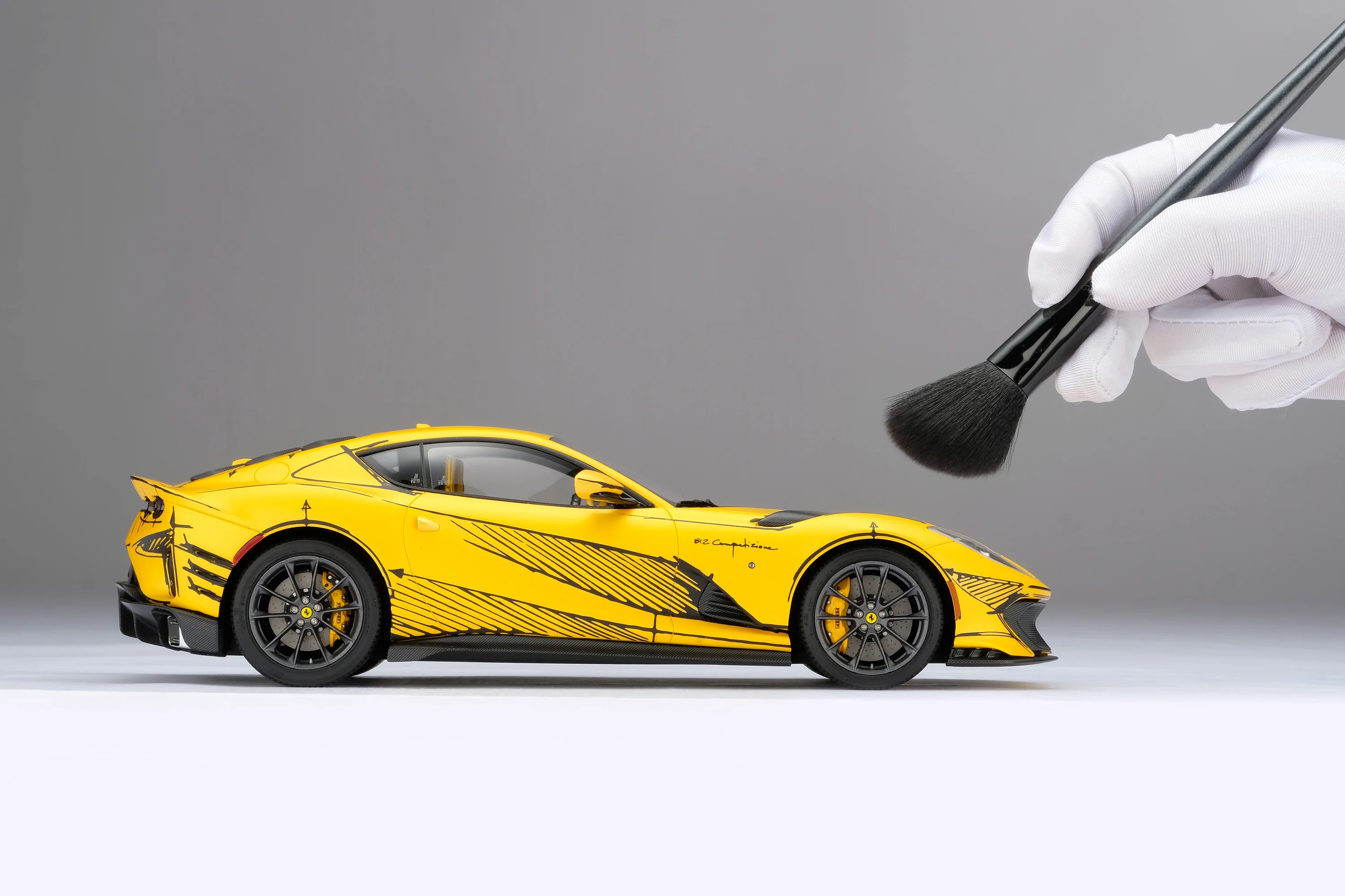 Ferrari 812 Competizione Tailor Made - Image 4