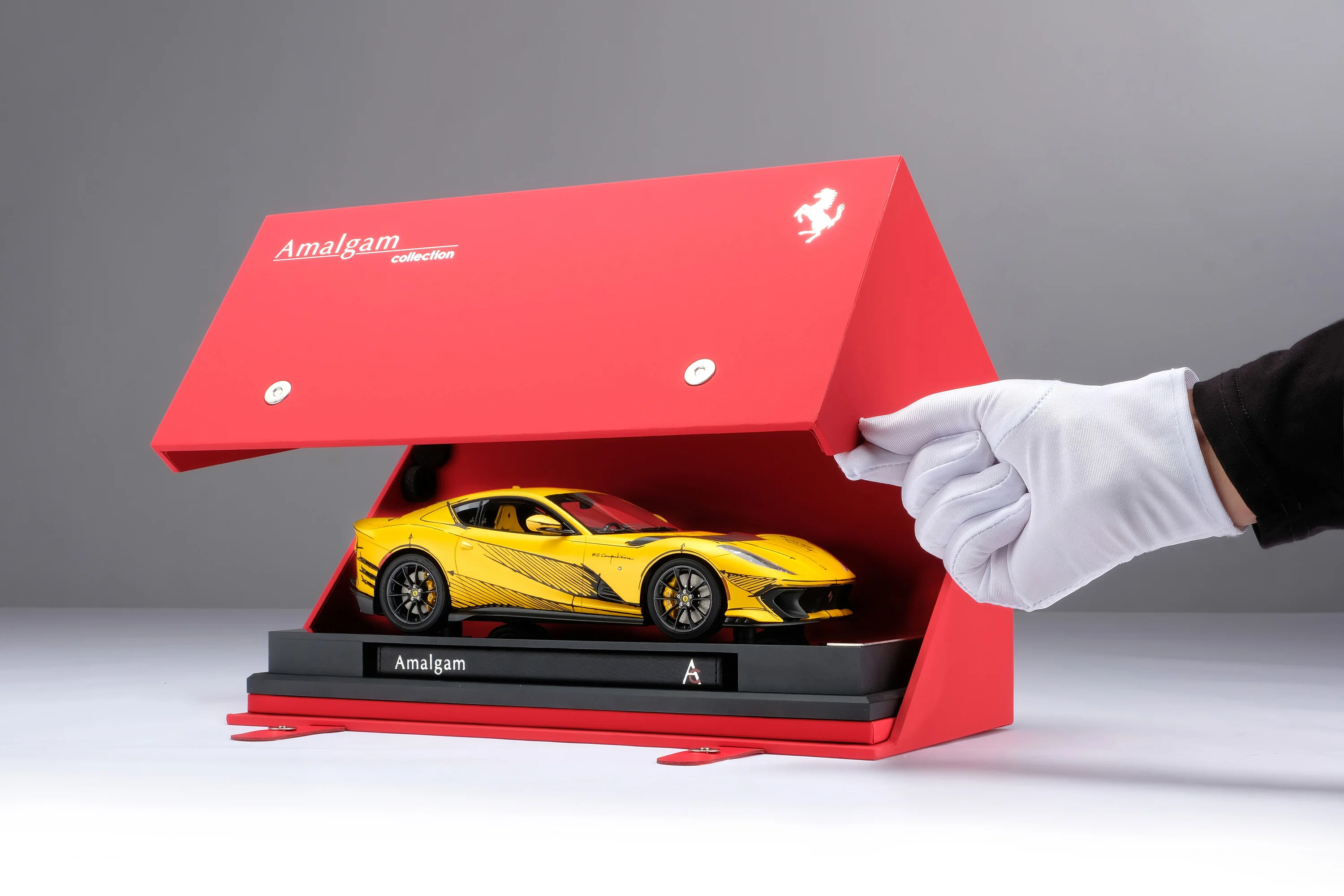 Ferrari 812 Competizione Tailor Made - Image 7