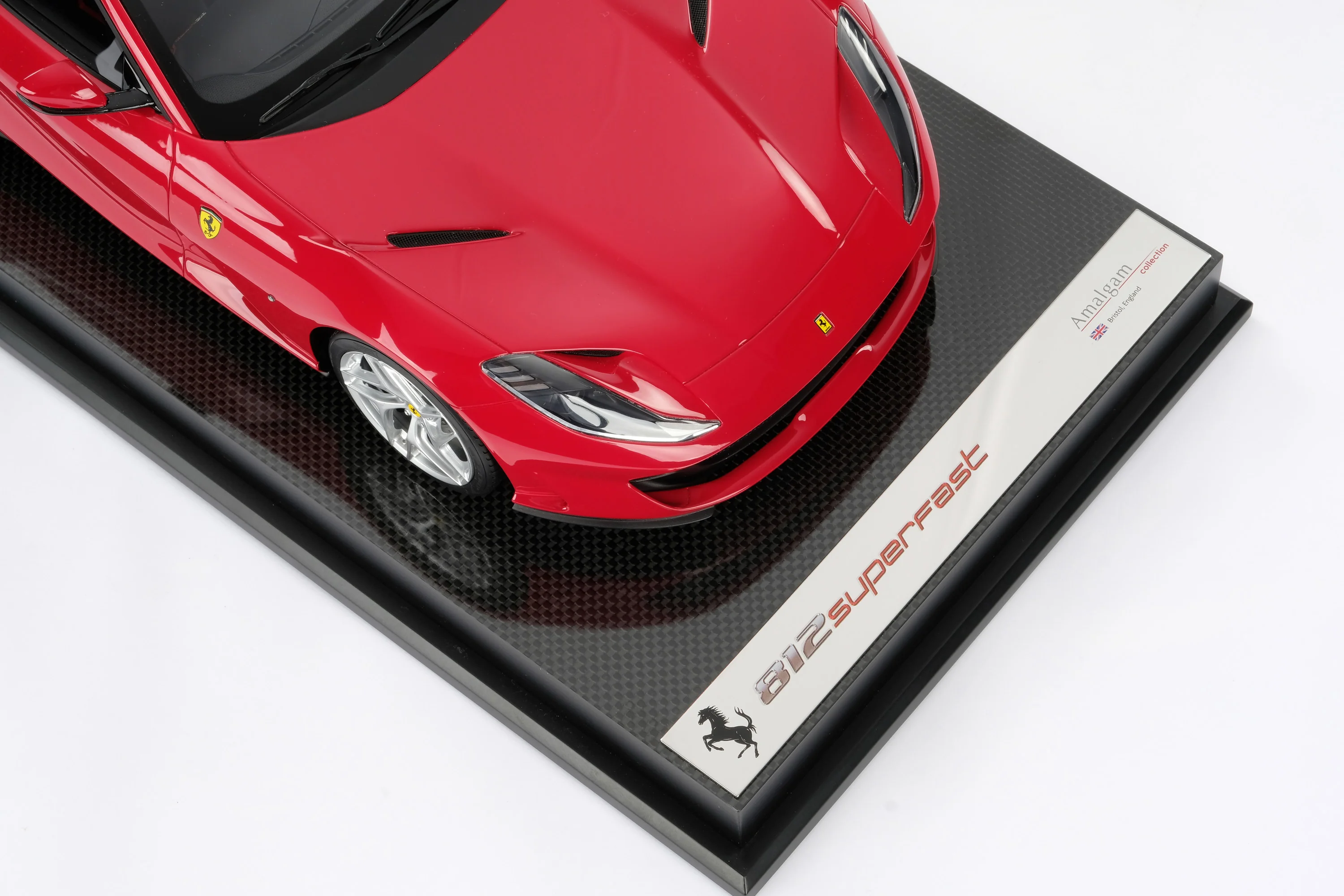 Ferrari 812 Superfast - Image 14