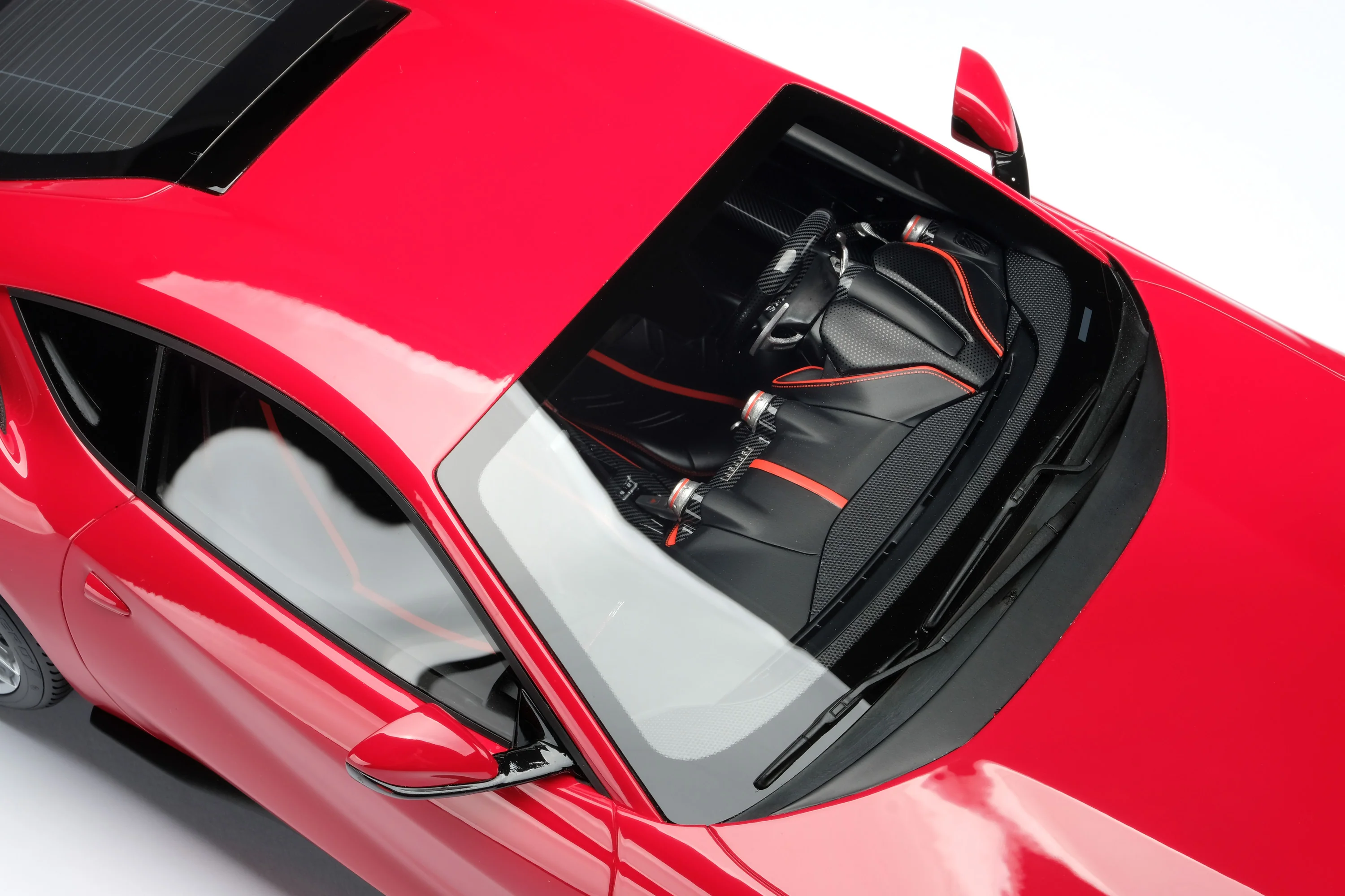 Ferrari 812 Superfast - Image 5