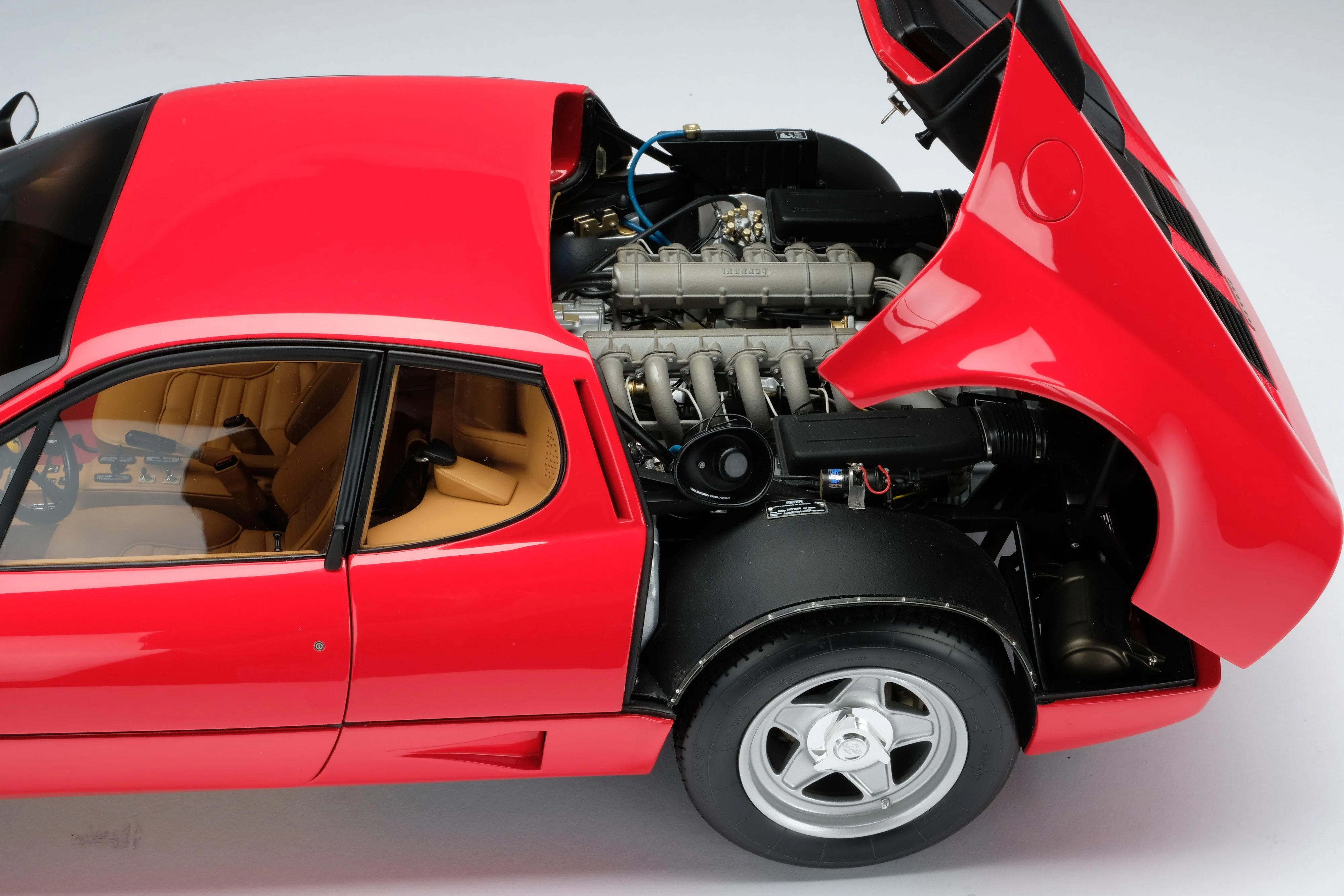 Ferrari BB 512i (1981) - Image 11