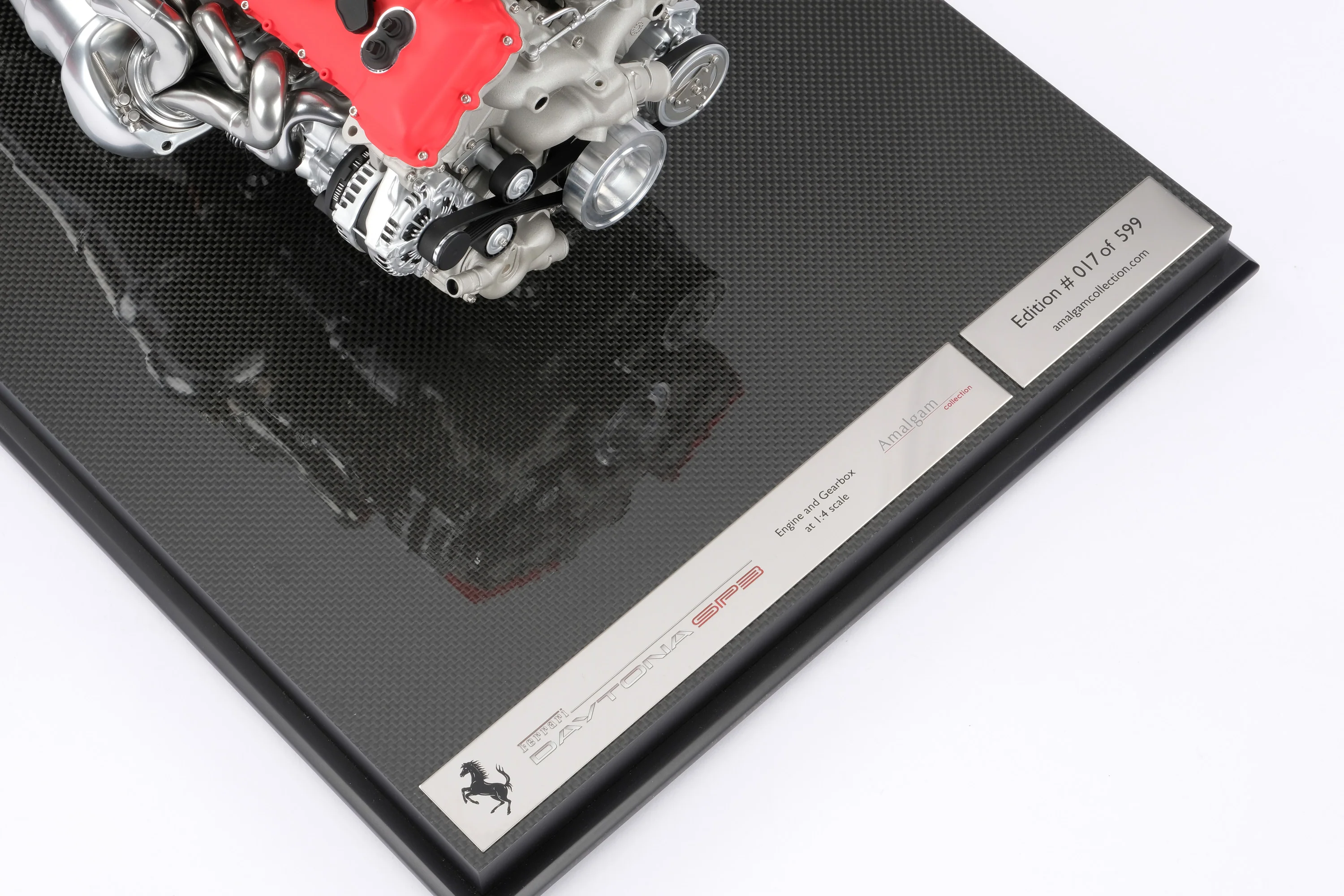Ferrari Daytona SP3 V12 F140HC Engine and Gearbox (2022) - Image 23