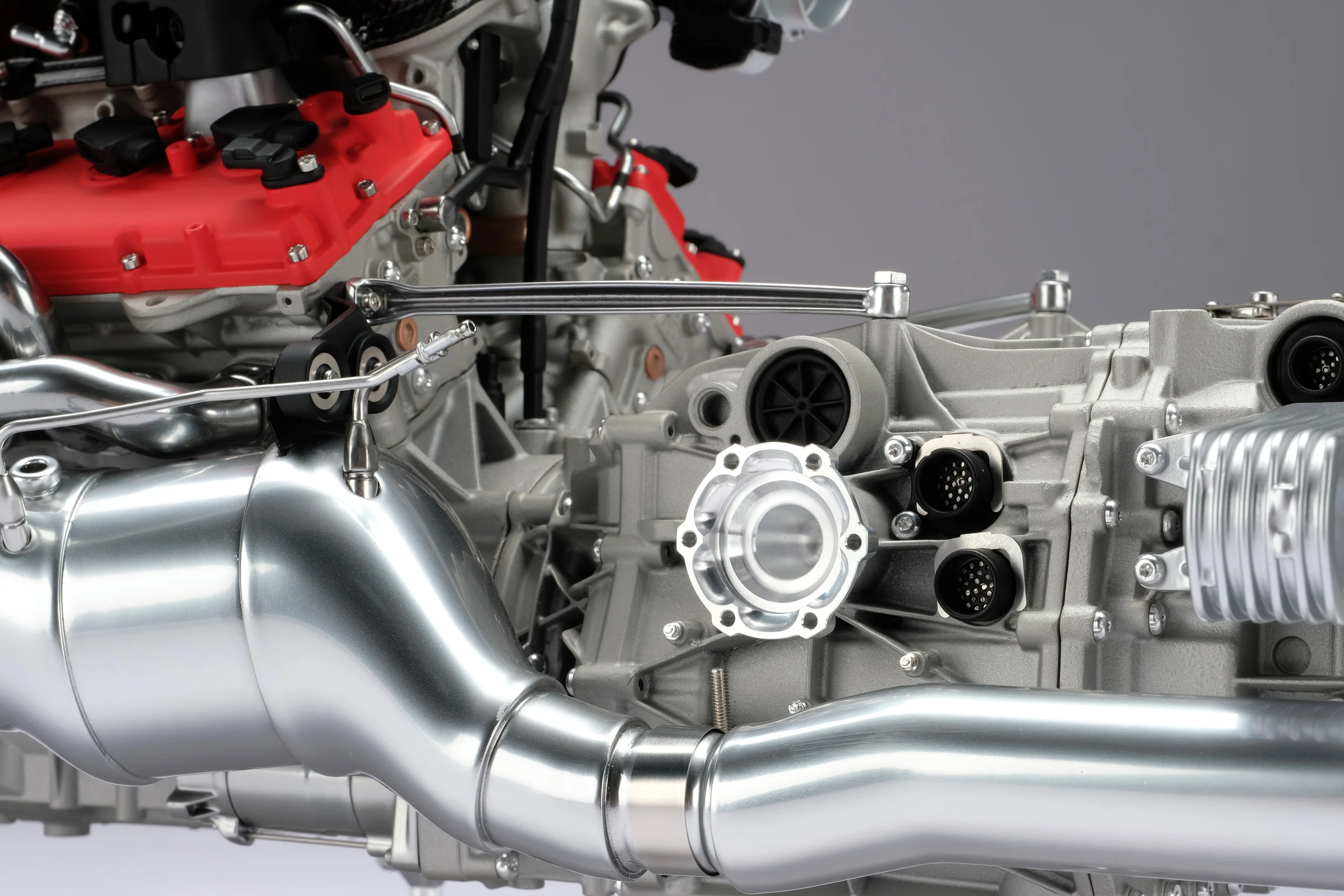 Ferrari Daytona SP3 V12 F140HC Engine and Gearbox (2022) - Image 7