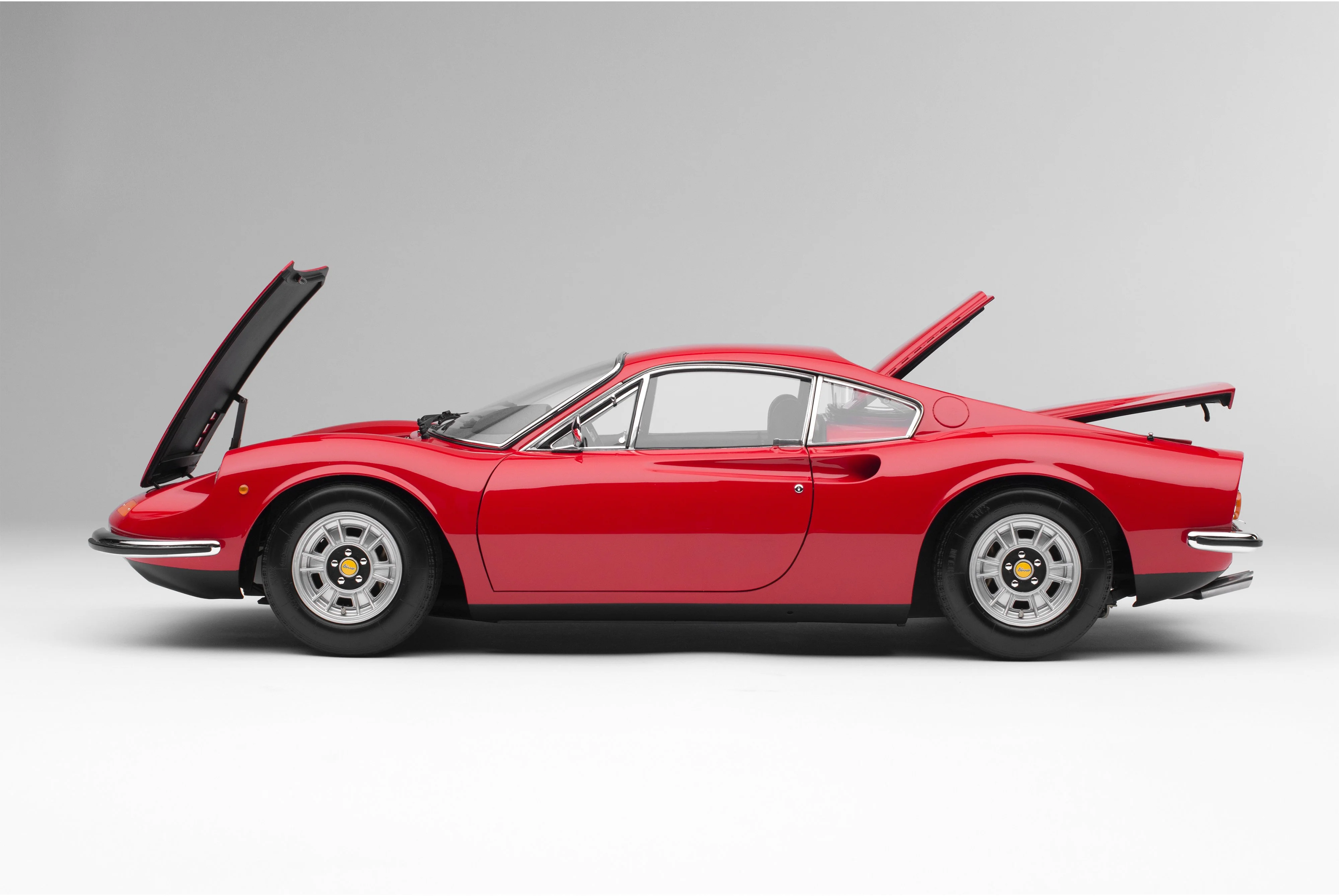 Ferrari Dino 246 GT (1969) - Image 8