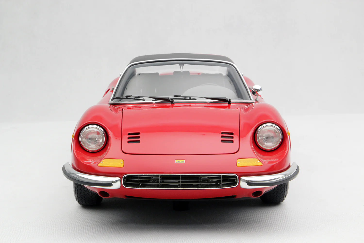 Ferrari Dino 246 GTS (1972) - Image 28