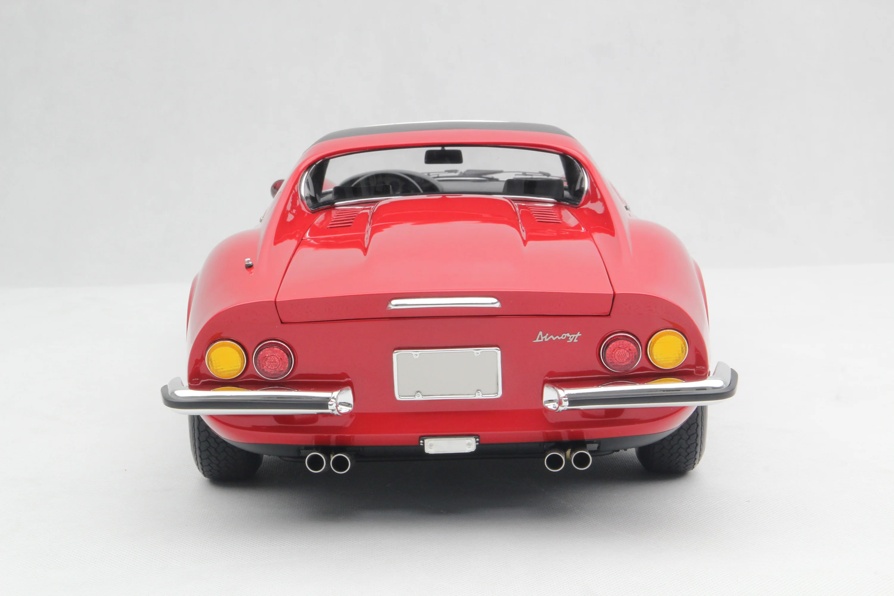 Ferrari Dino 246 GTS (1972) - Image 29