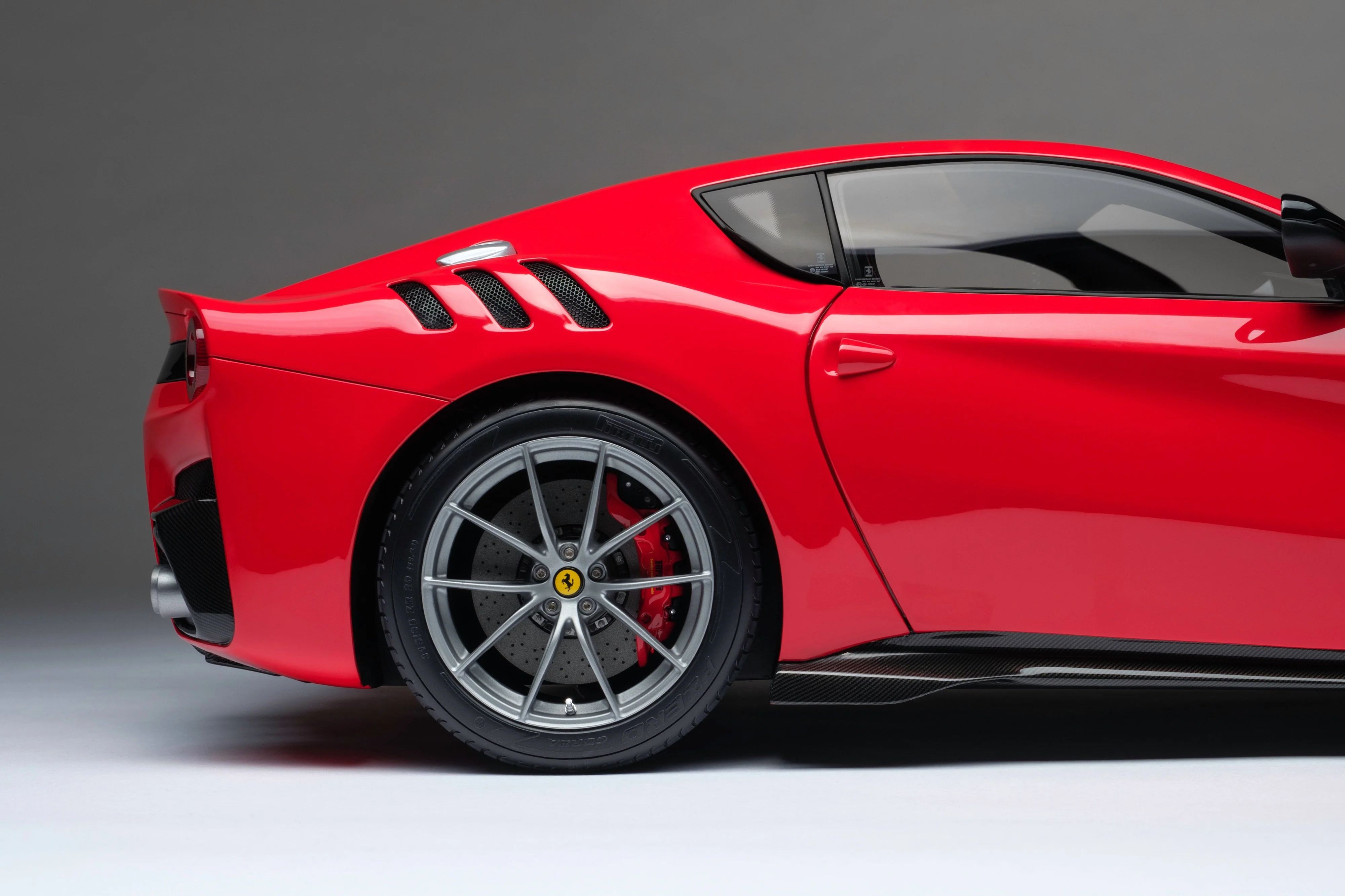 Ferrari F12 TDF (2015) - Image 11