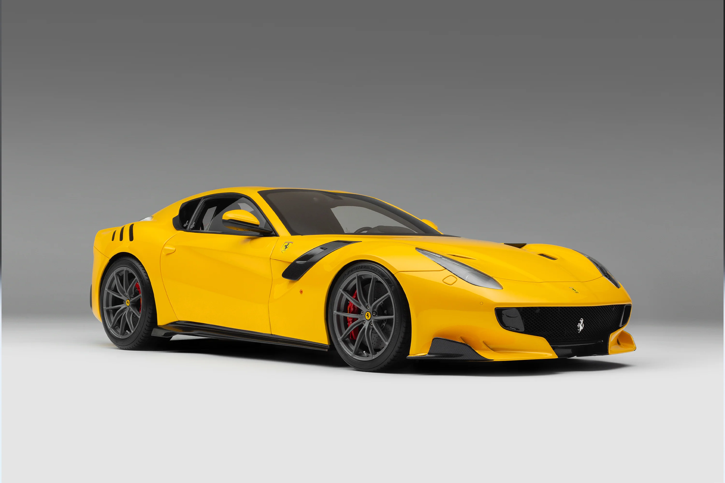 Ferrari F12 TDF (2015) - Image 15