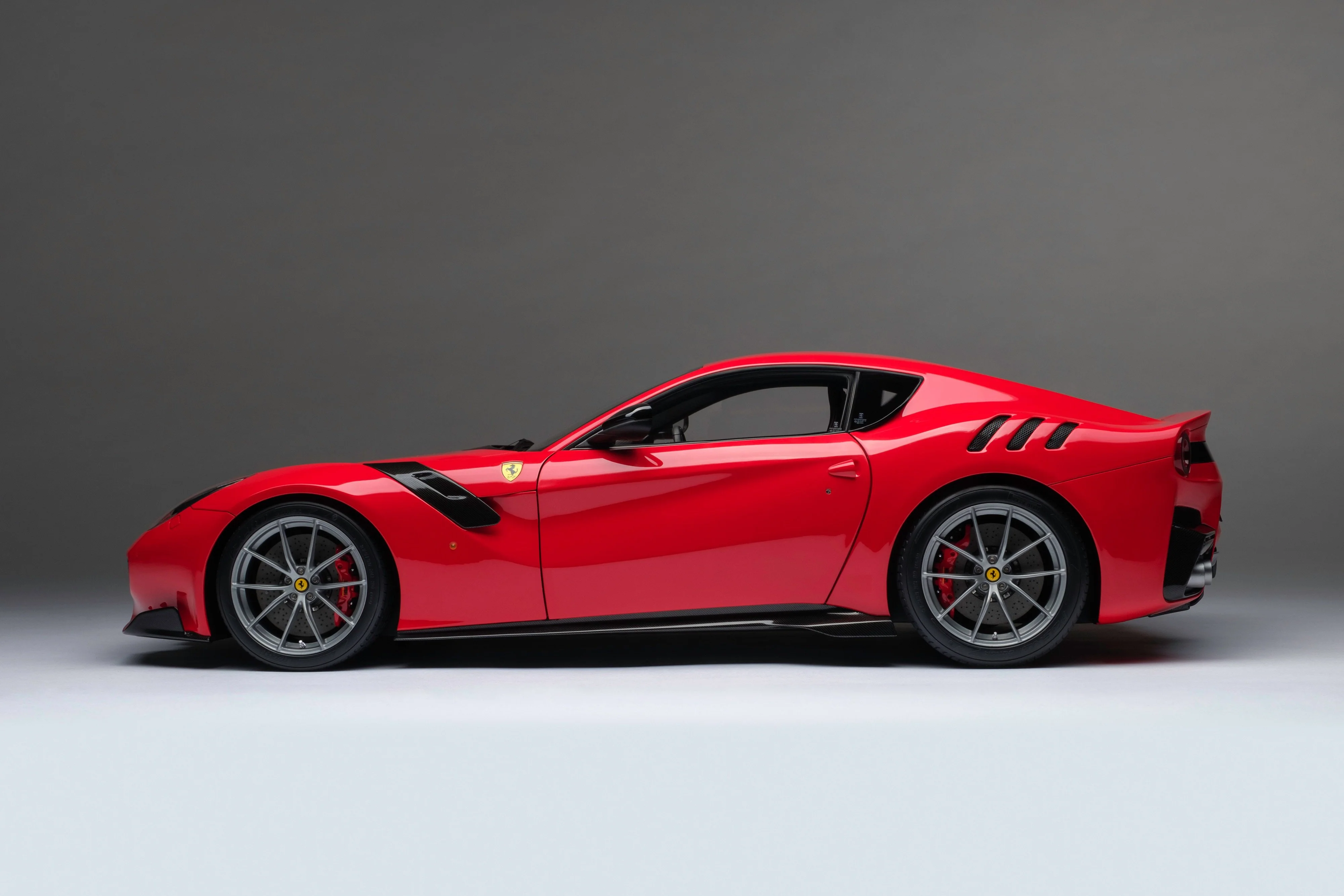 Ferrari F12 TDF (2015) - Image 6