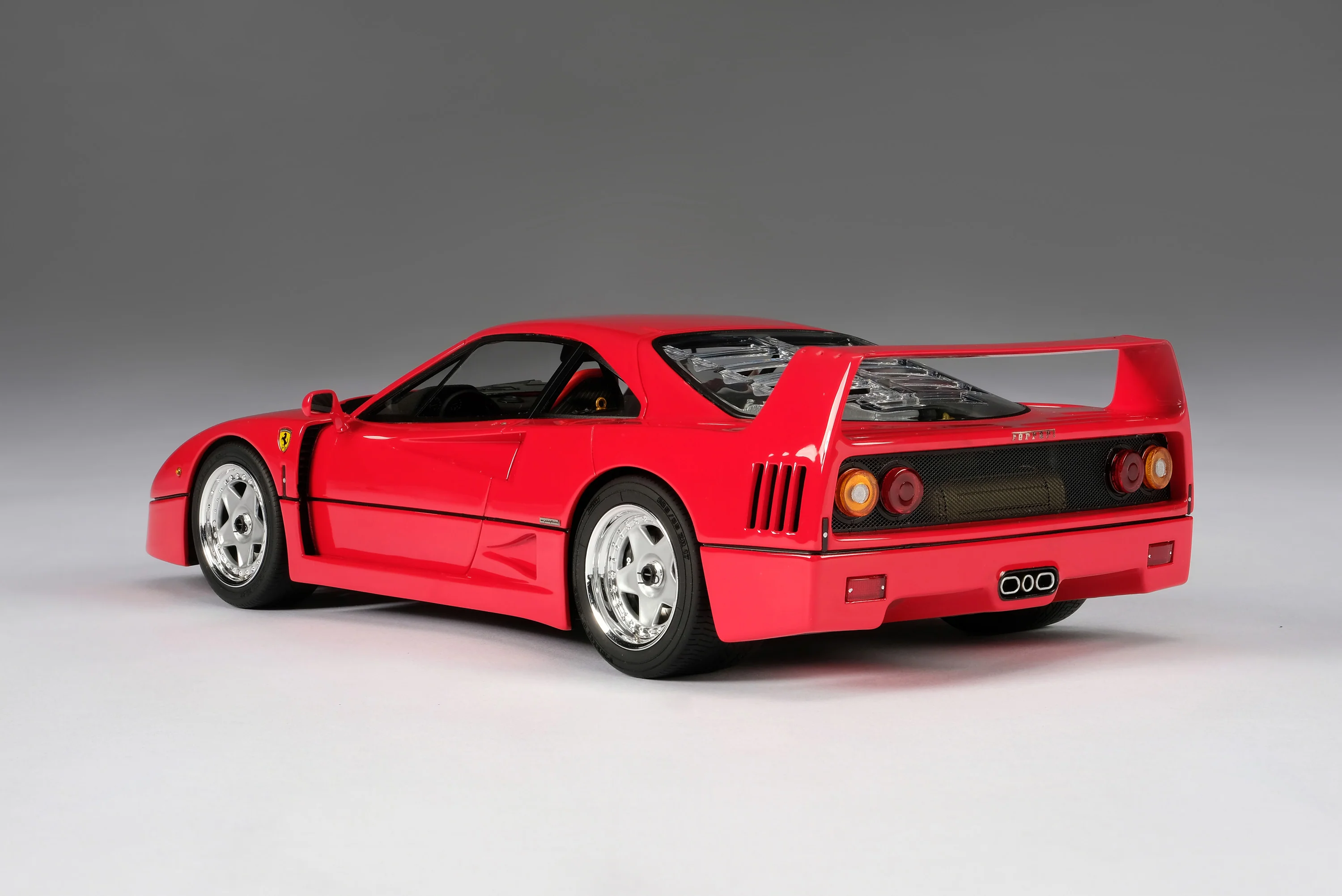 Ferrari F40 - Image 13