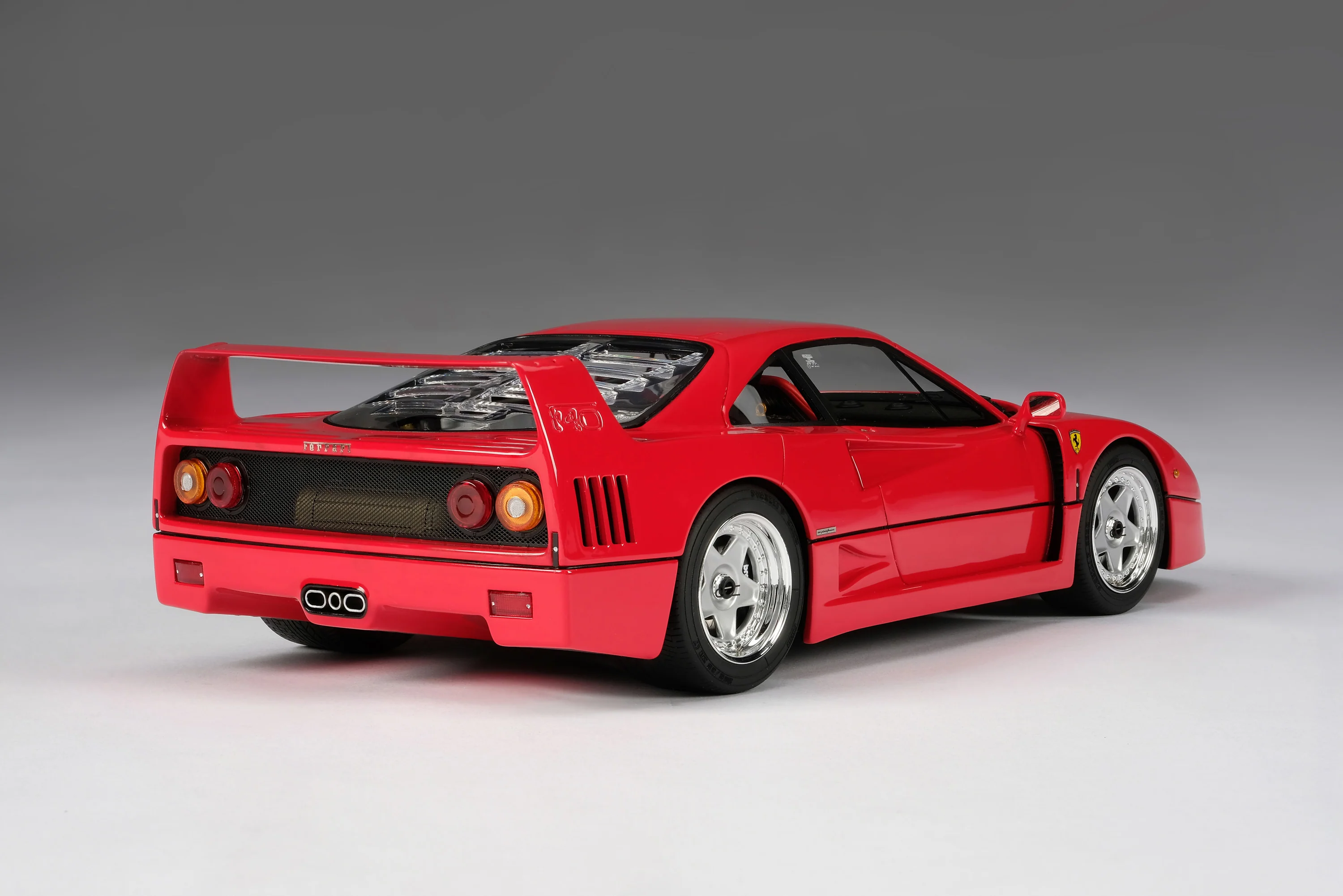 Ferrari F40 - Image 15