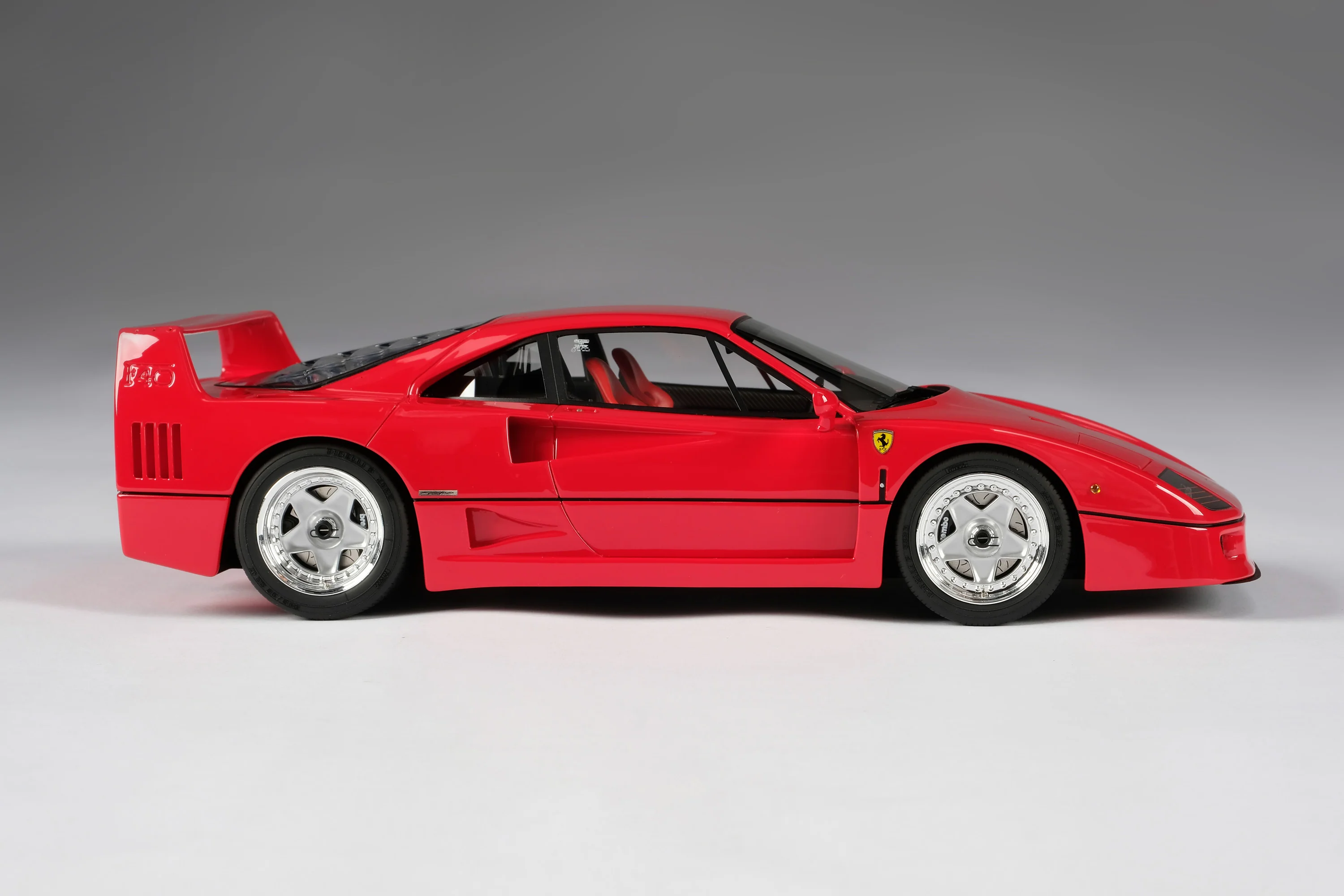 Ferrari F40 - Image 16
