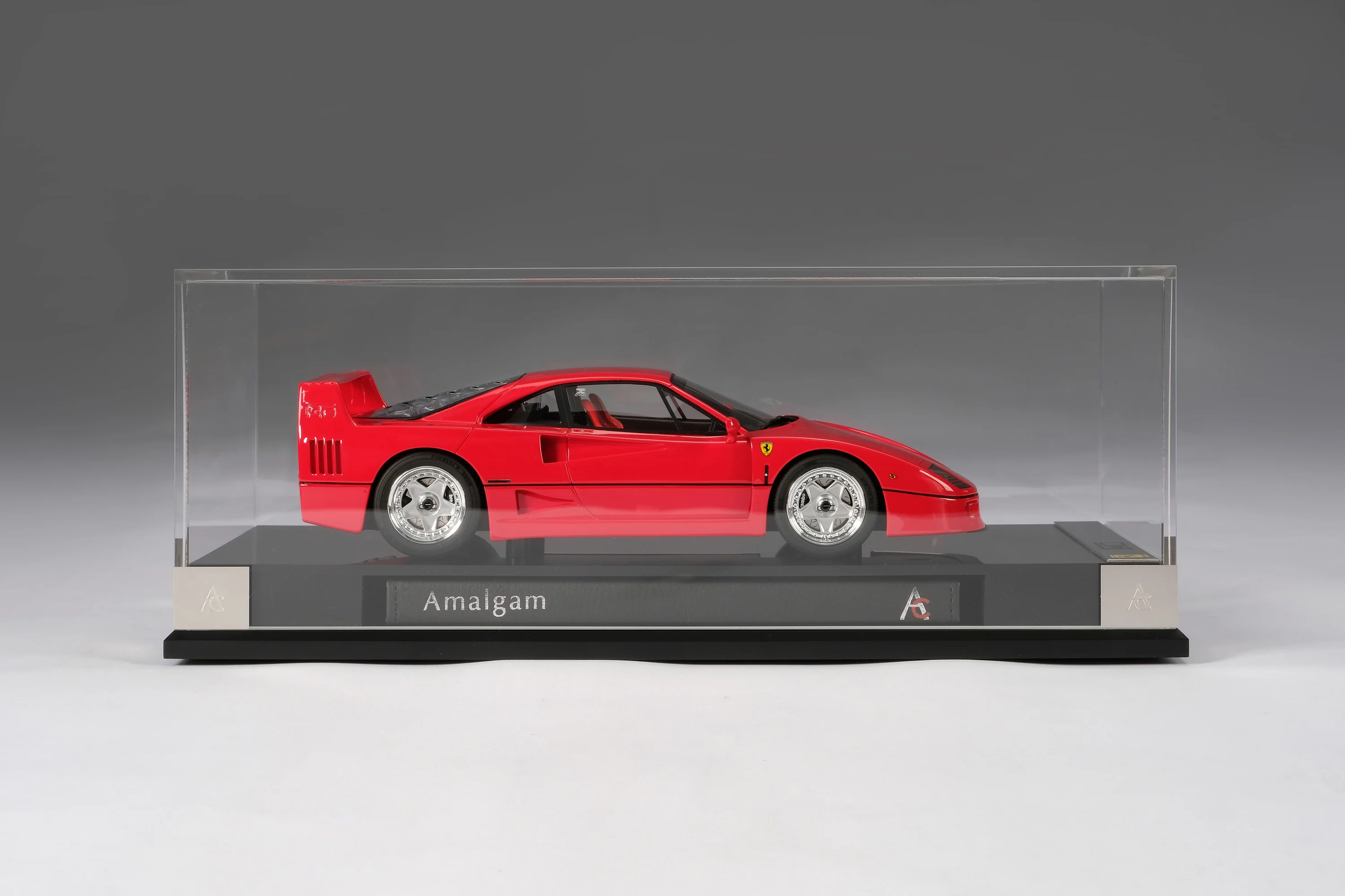 Ferrari F40 - Image 20