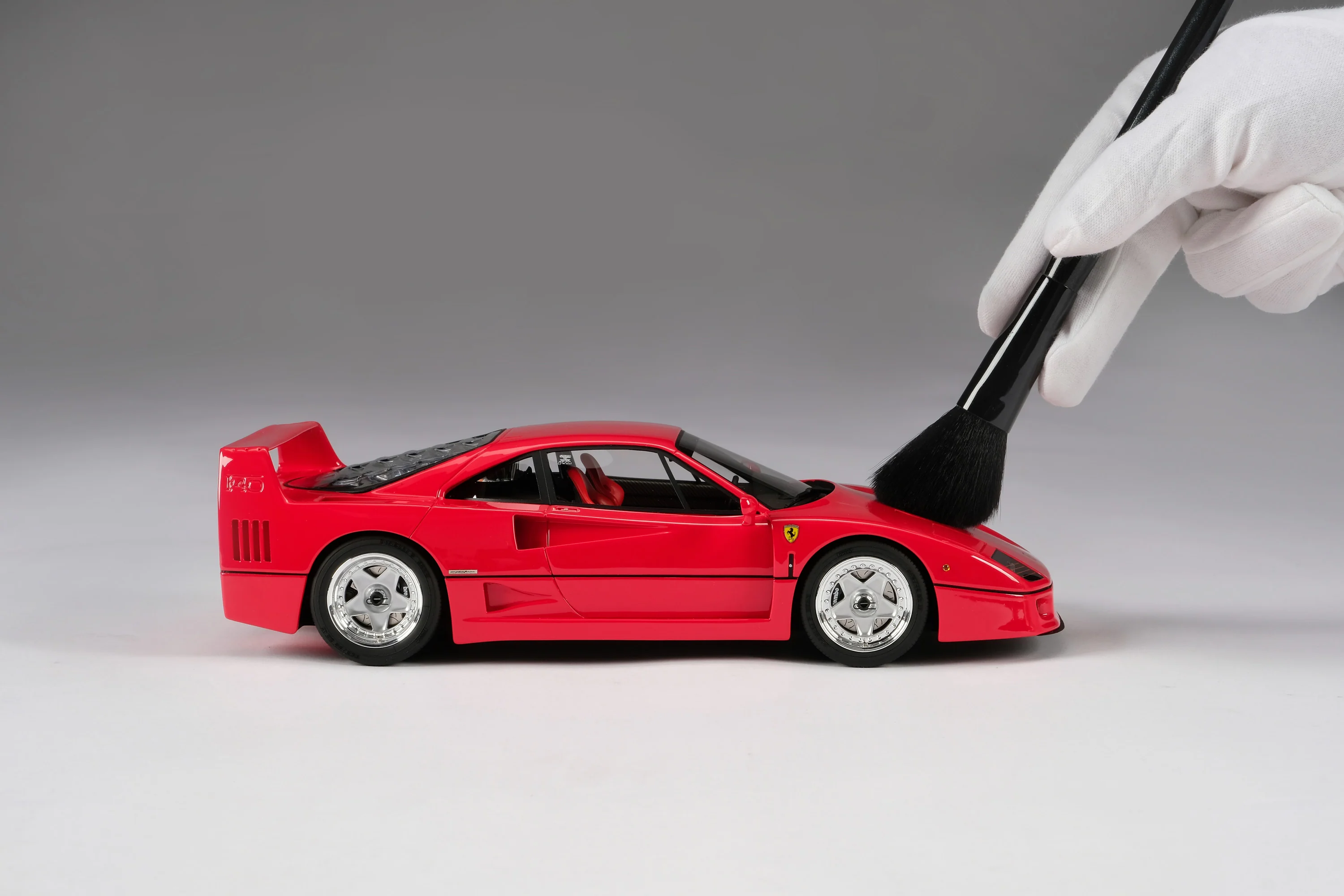 Ferrari F40 - Image 4
