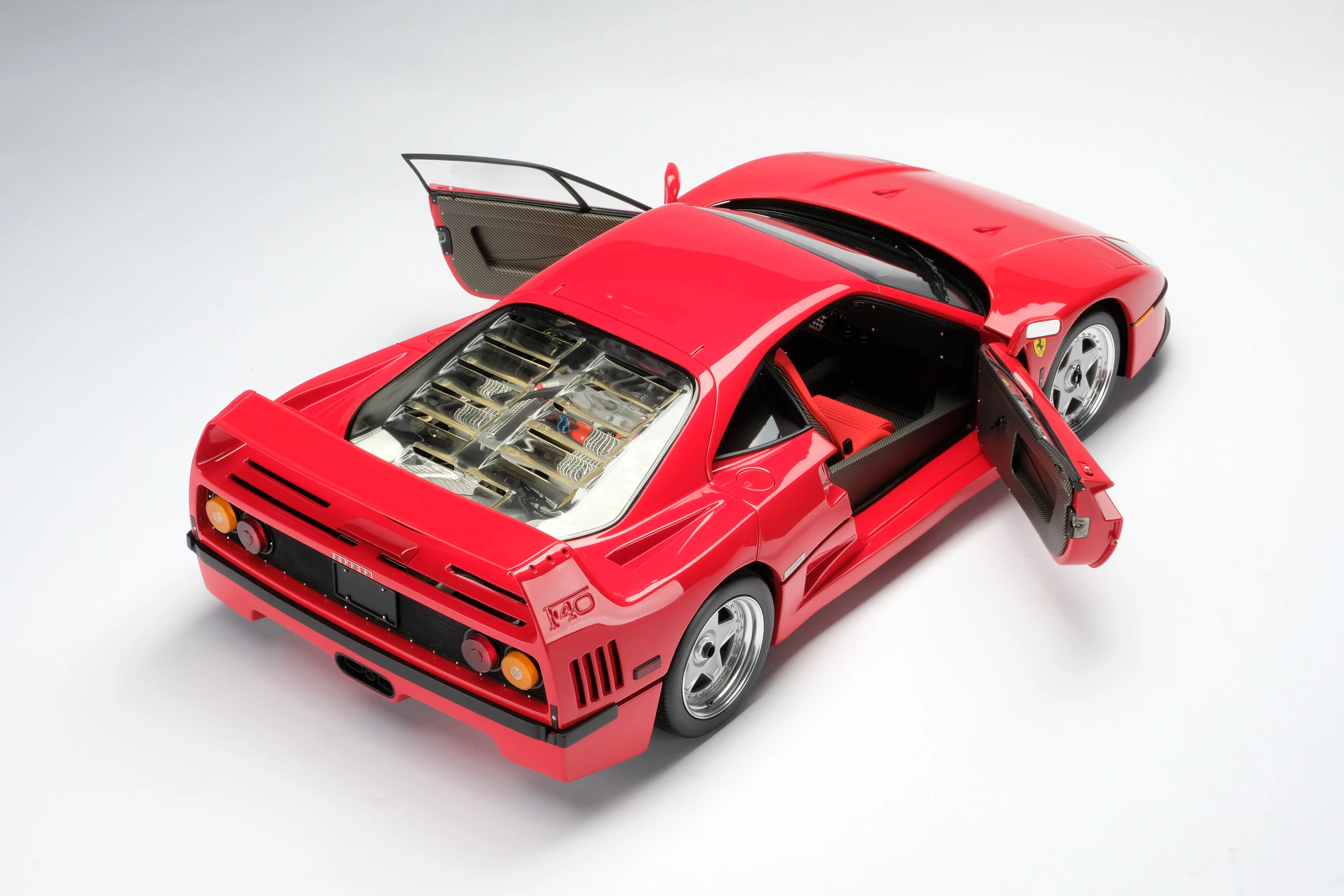 Ferrari F40 (1987) - Image 19
