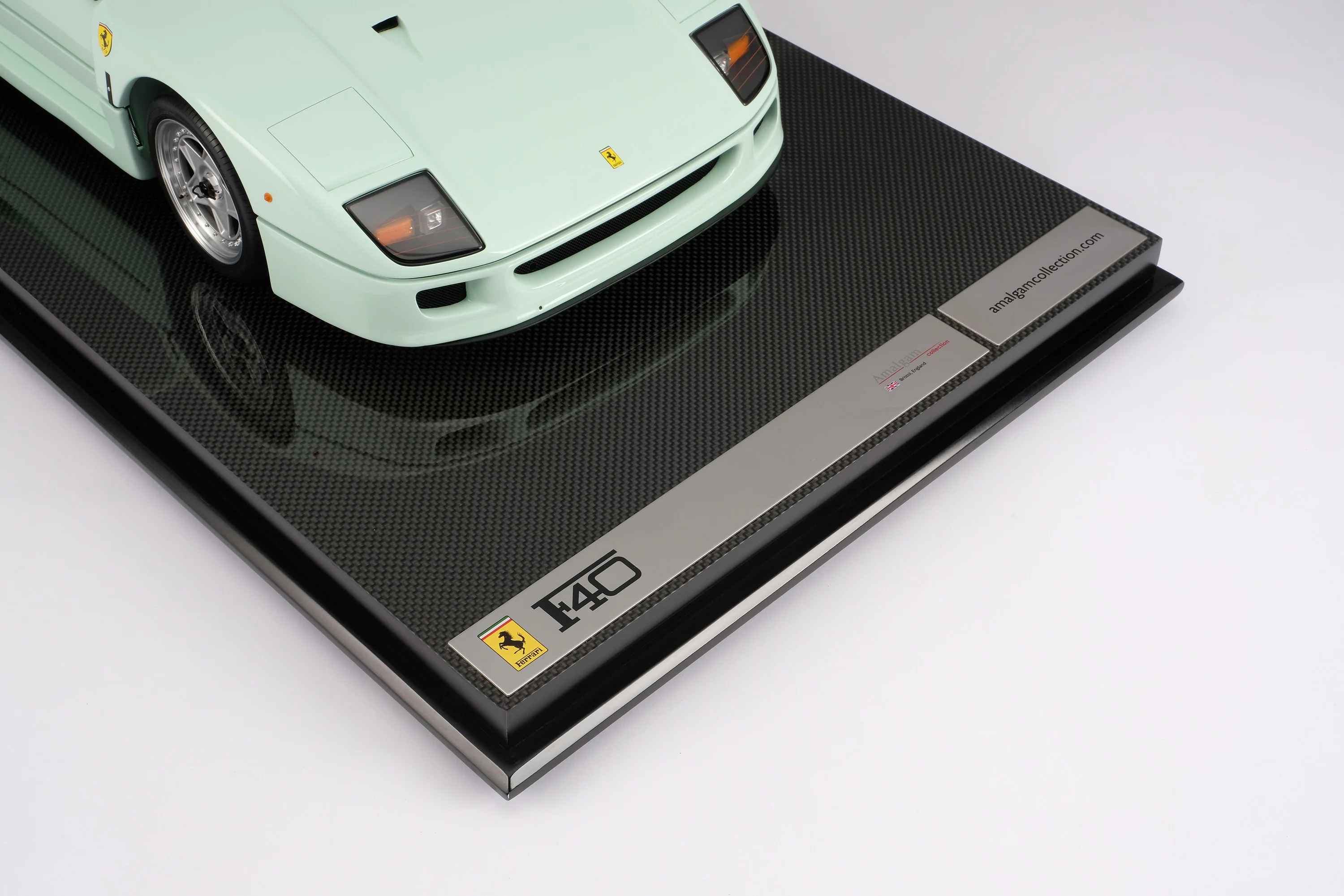 Ferrari F40 (1987) - Image 36