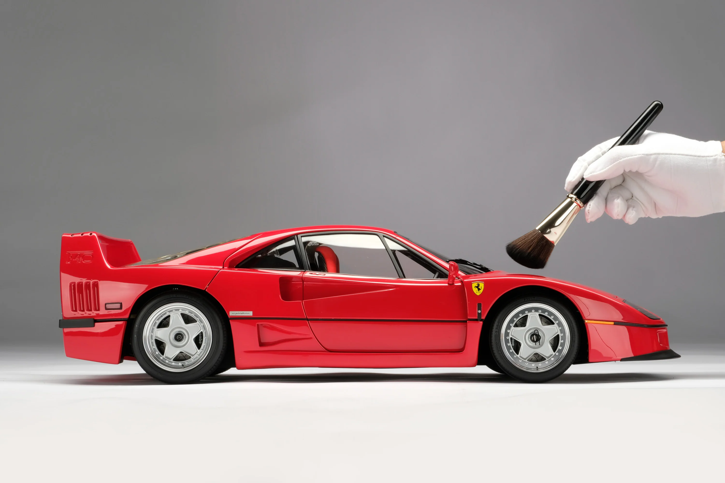 Ferrari F40 (1987) - Image 5