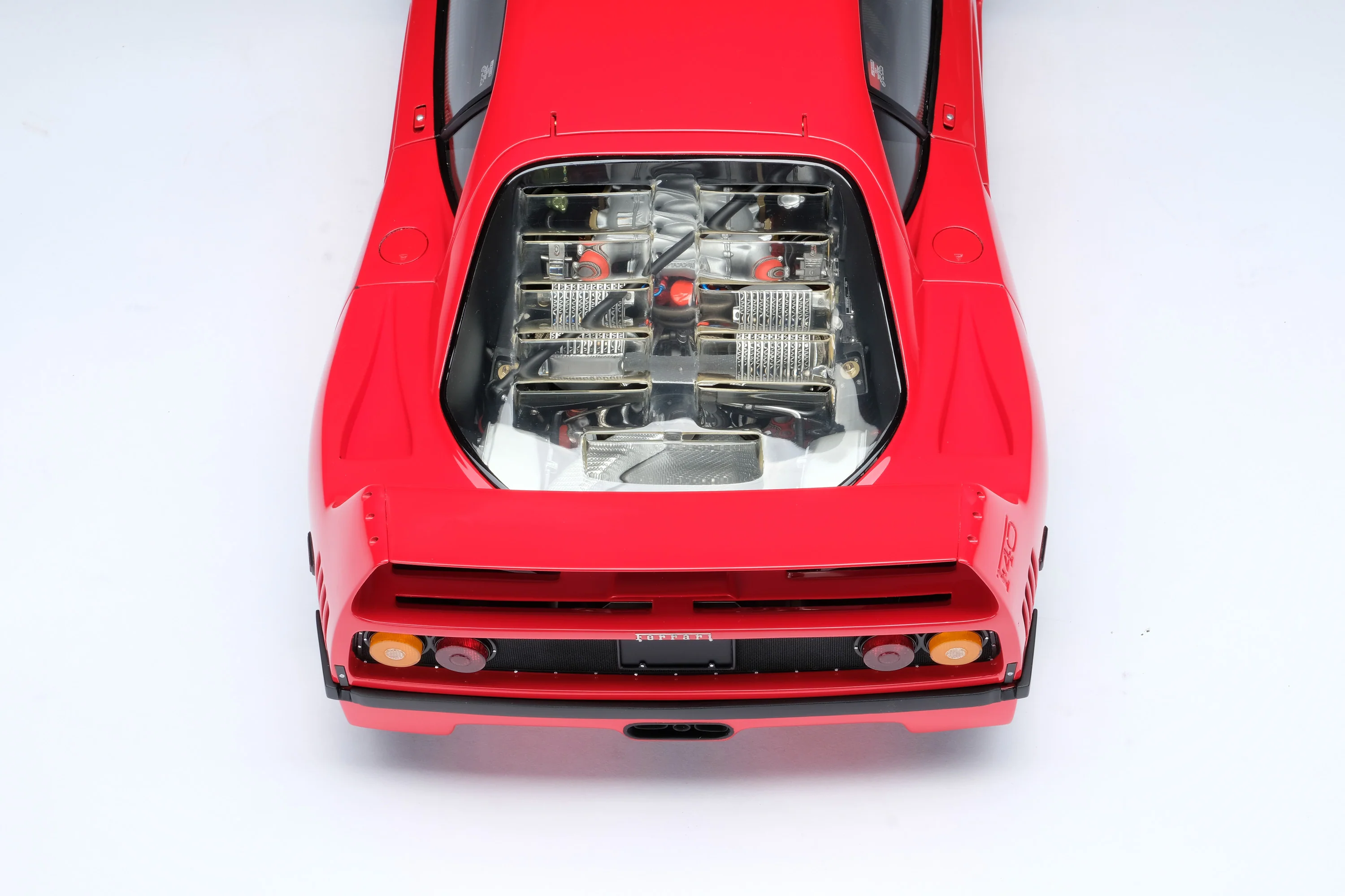 Ferrari F40 (1987) - Image 9