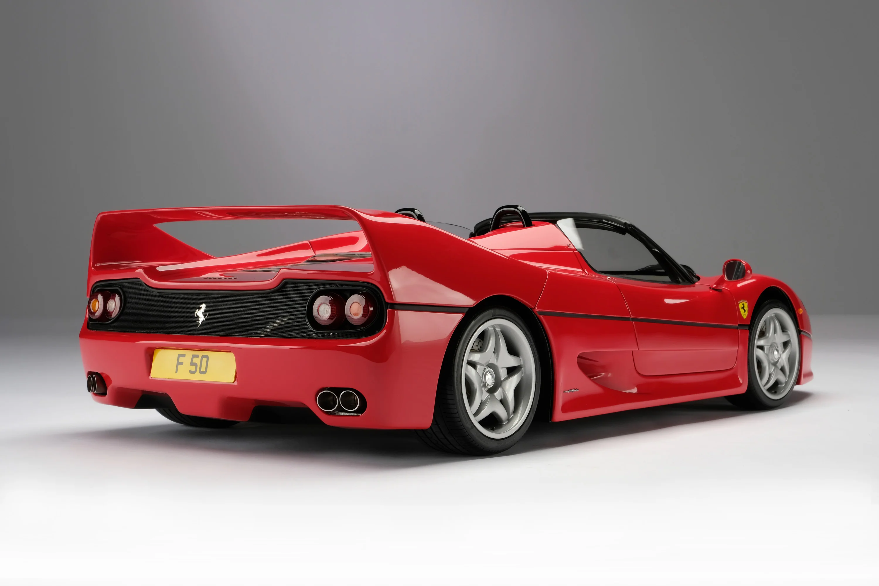 Ferrari F50 (1995) - Image 13