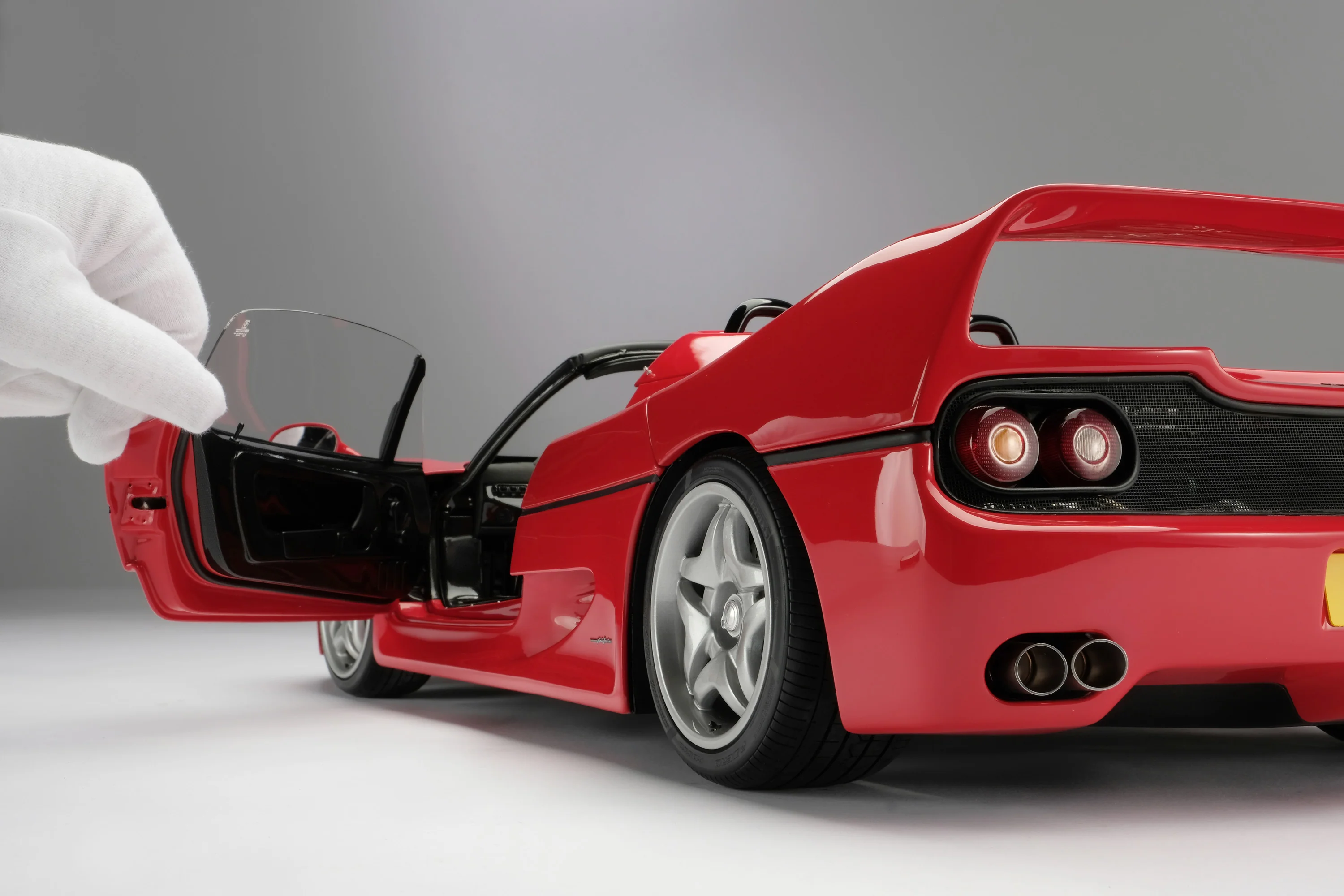 Ferrari F50 (1995) - Image 4
