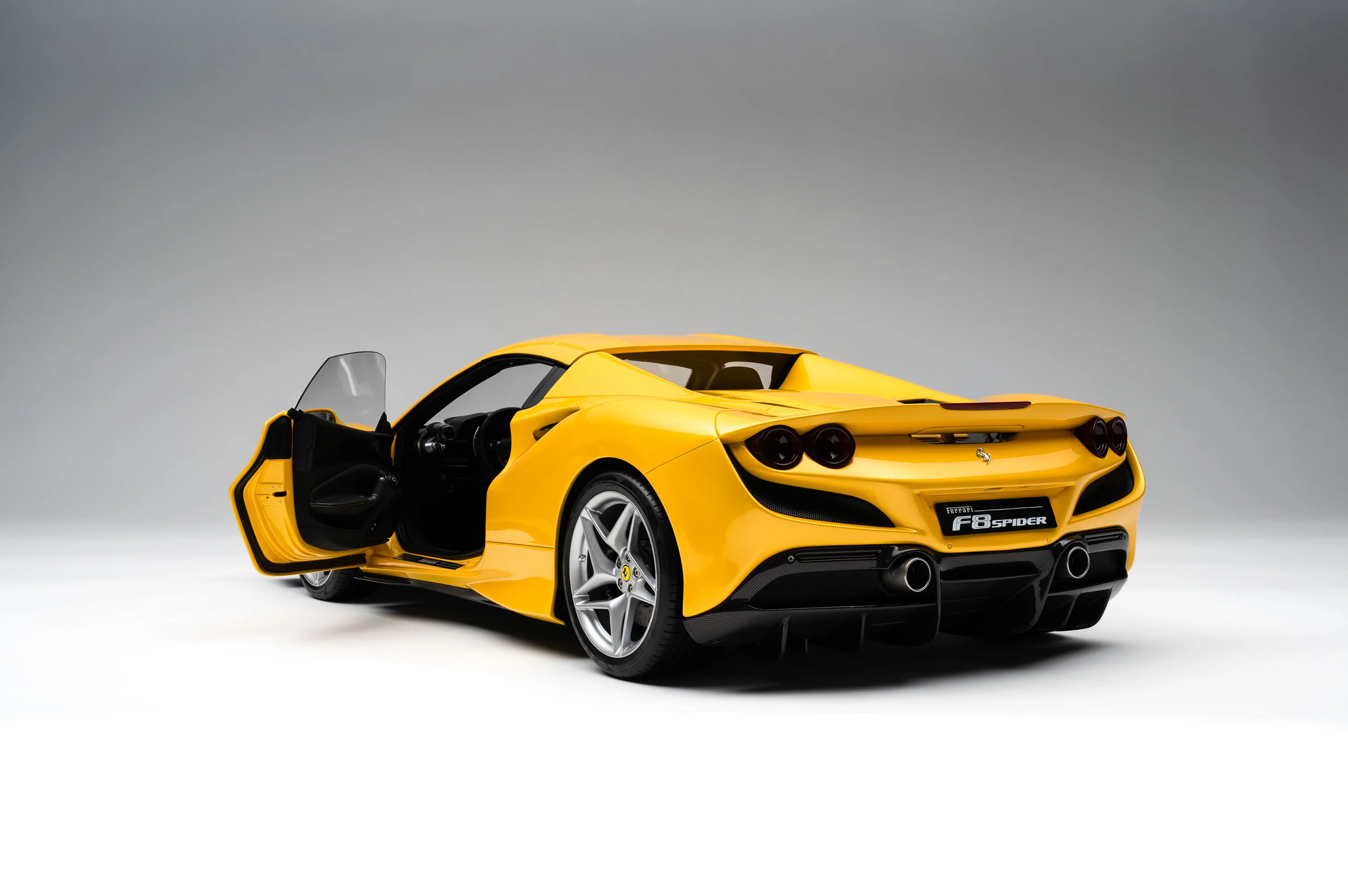 Ferrari F8 Spider (2019) - Image 11