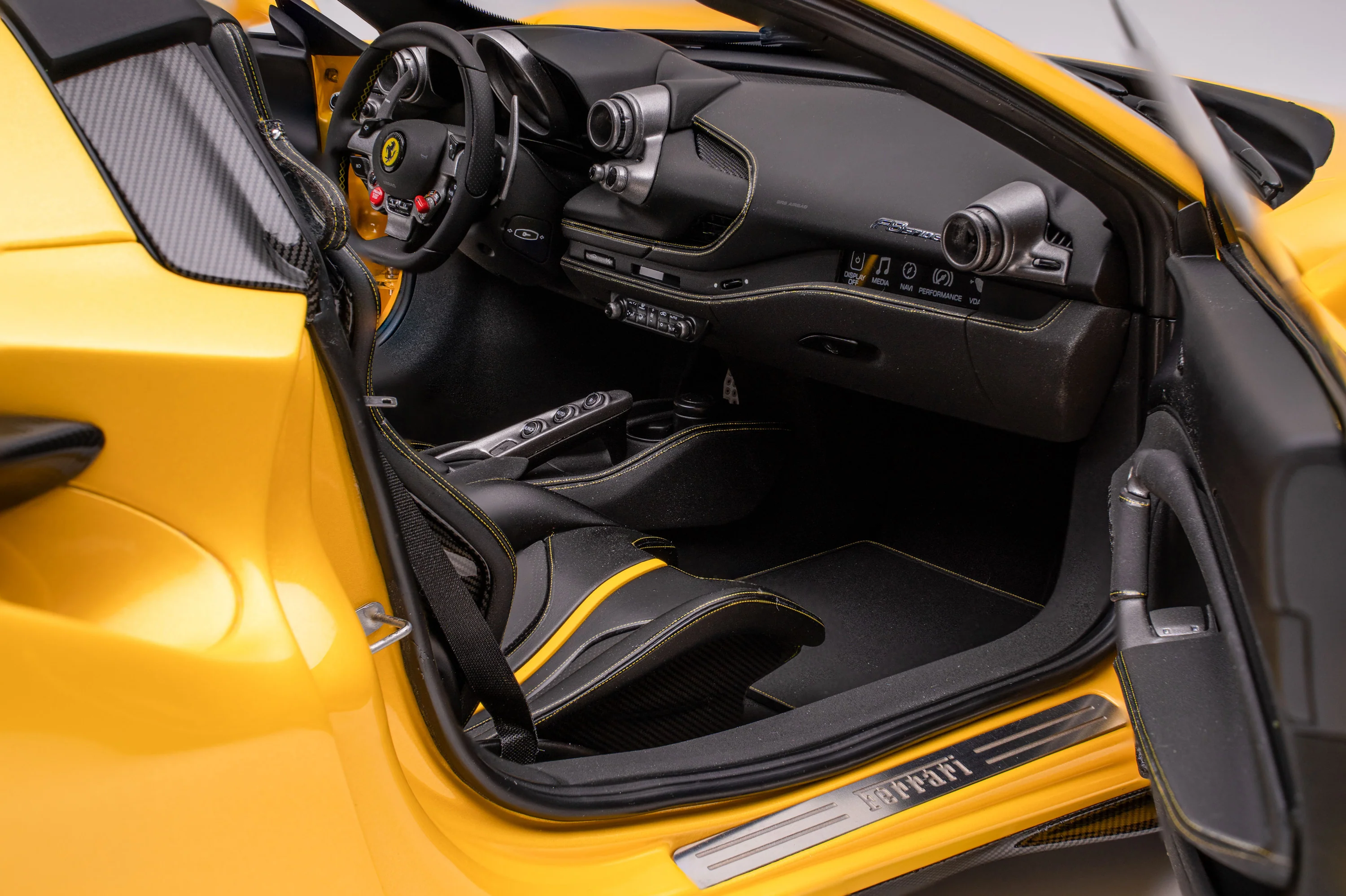 Ferrari F8 Spider (2019) - Image 13