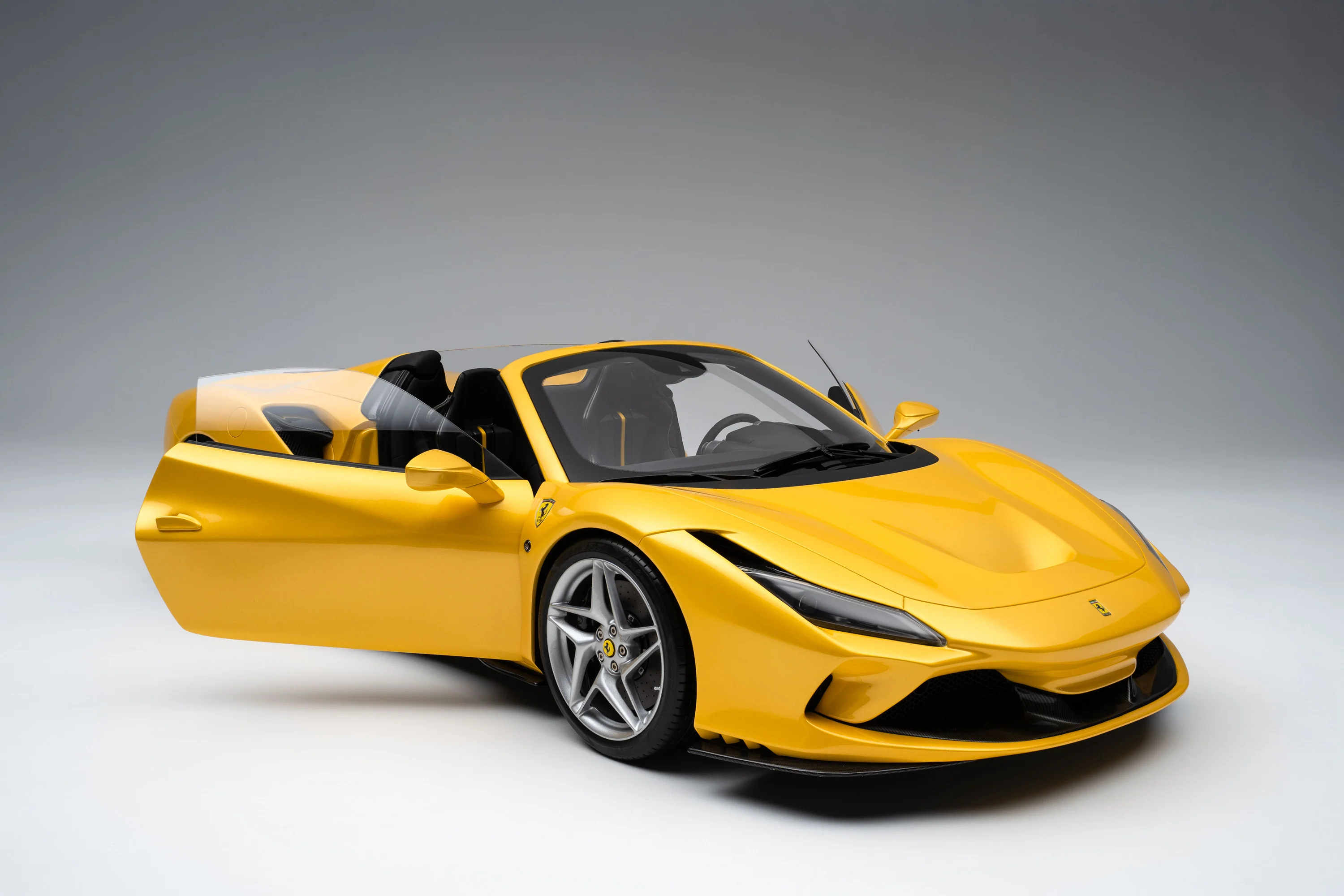 Ferrari F8 Spider (2019) - Image 5
