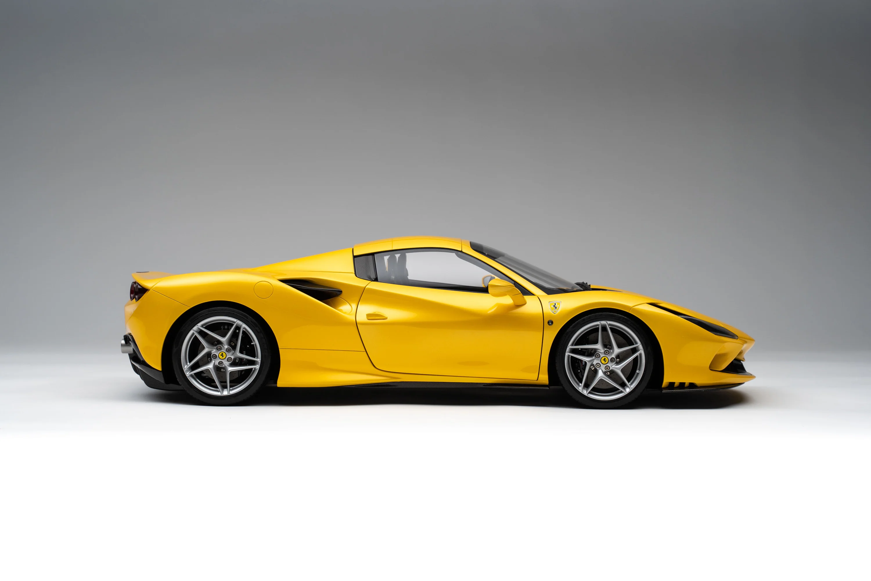 Ferrari F8 Spider (2019) - Image 9
