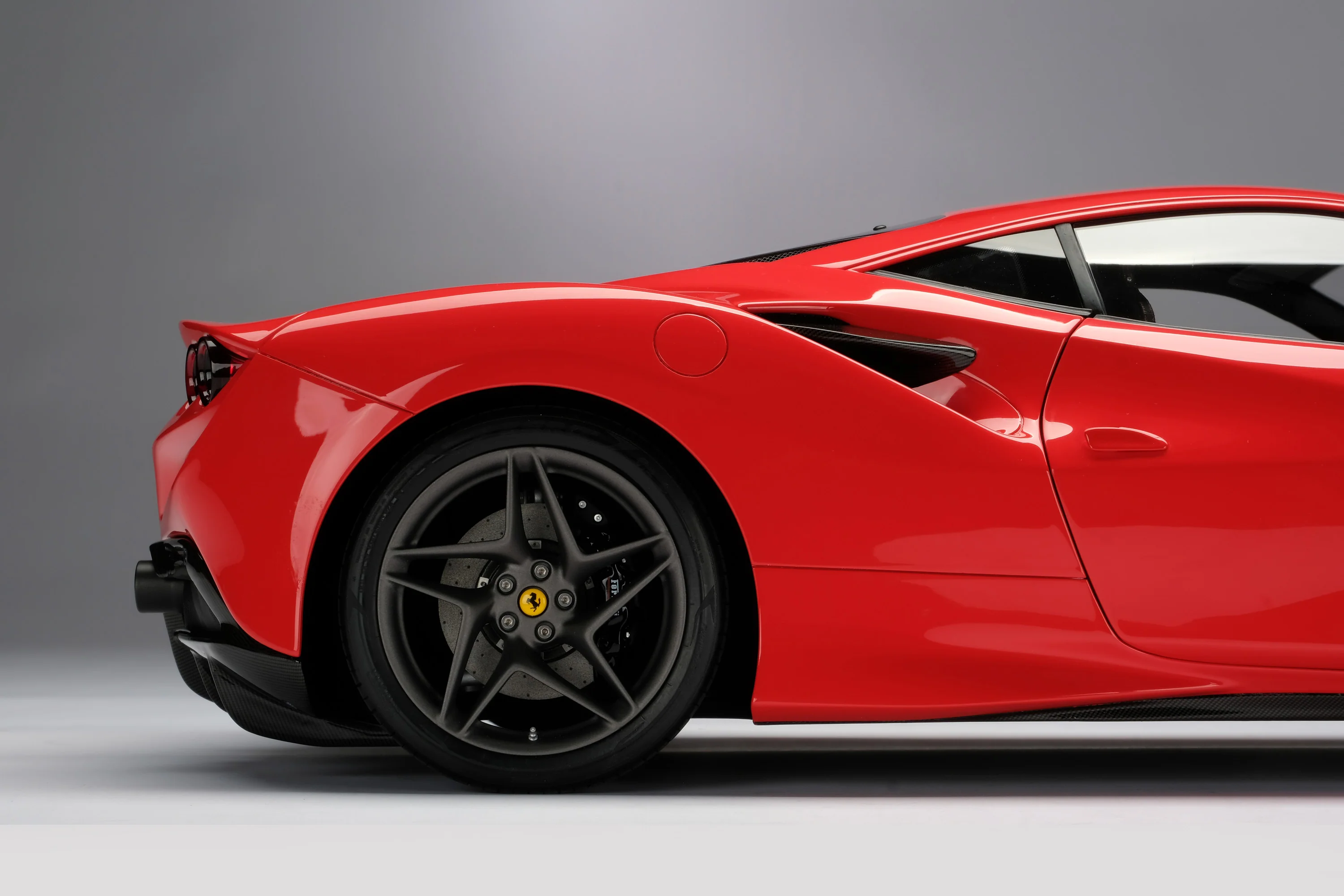 Ferrari F8 Tributo (2019) - Image 11