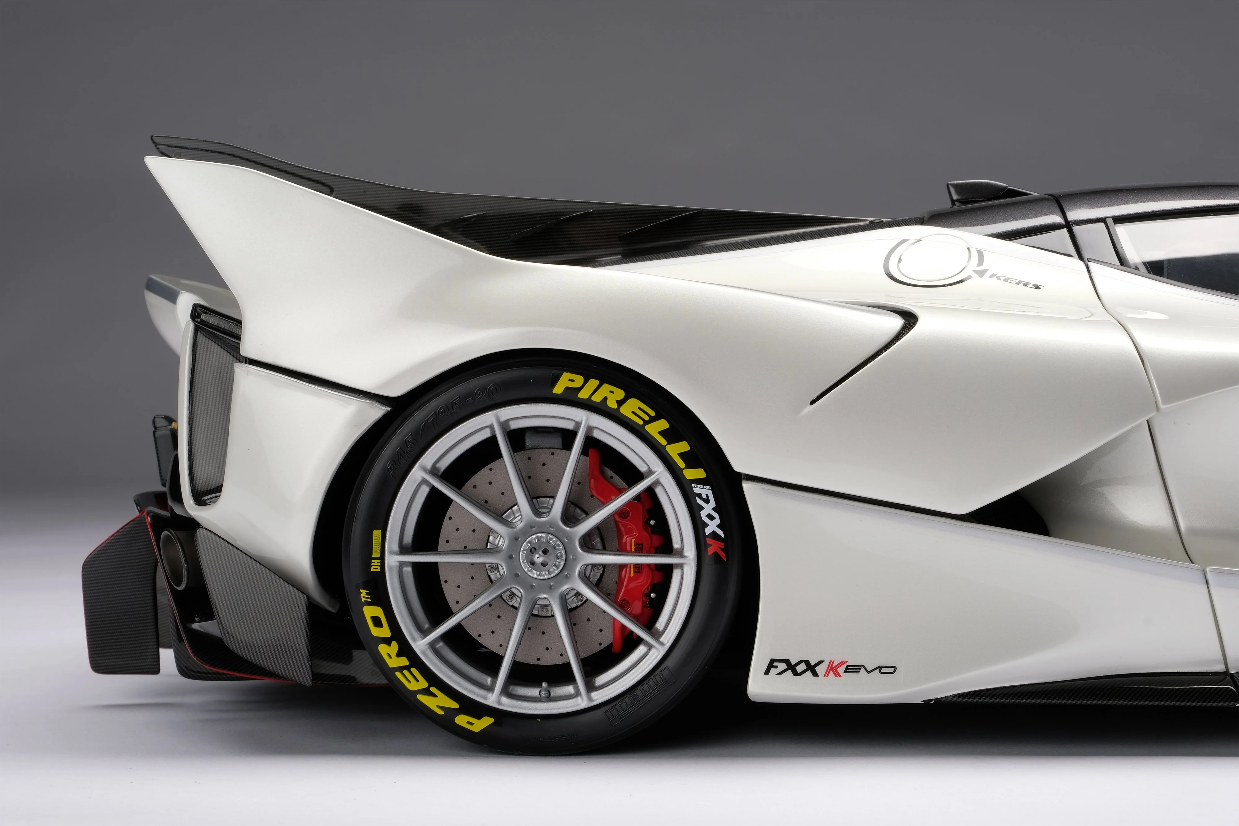Ferrari FXX K Evo (2017) - Image 17
