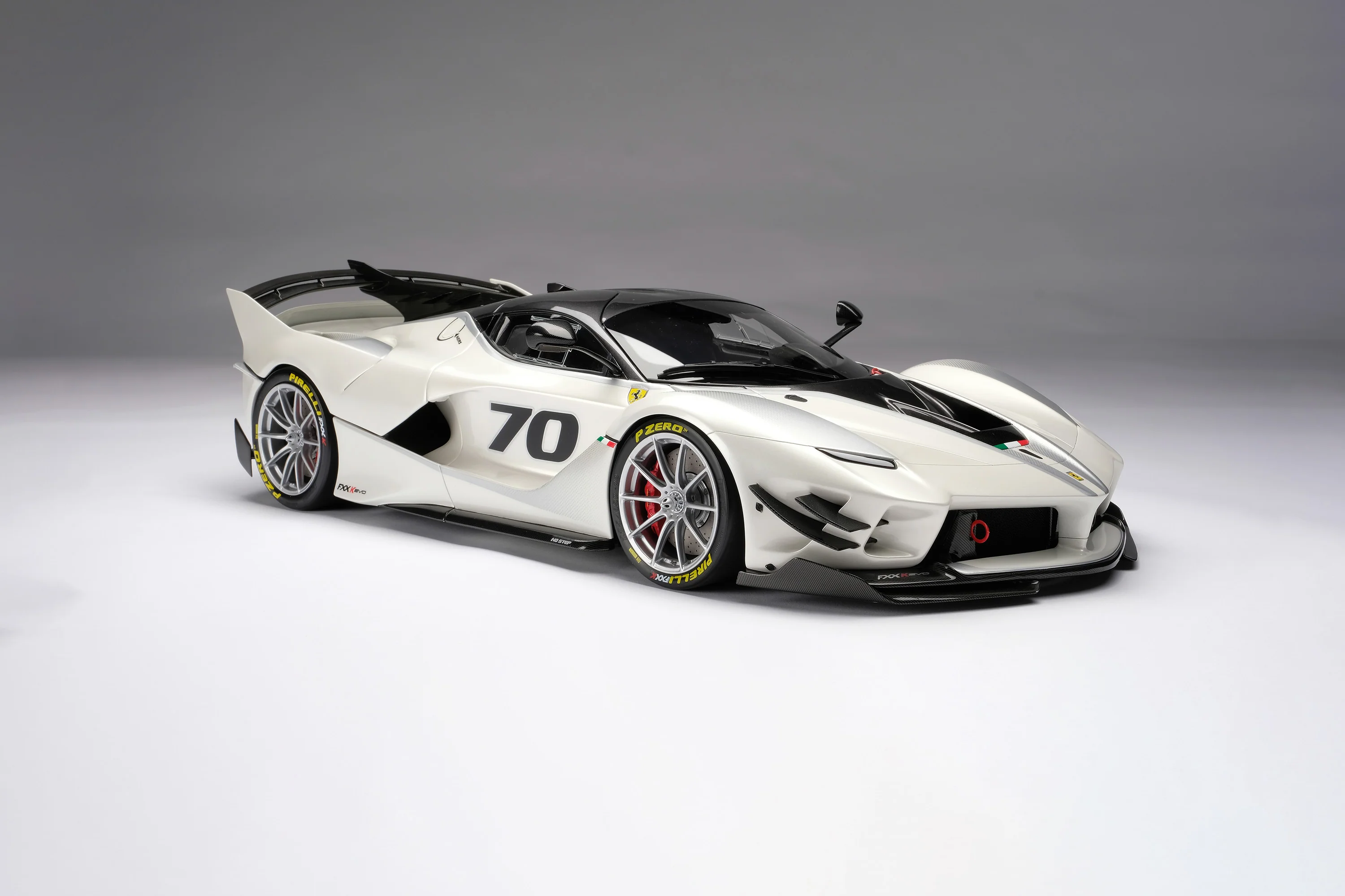 Ferrari FXX K Evo (2017) - Image 2