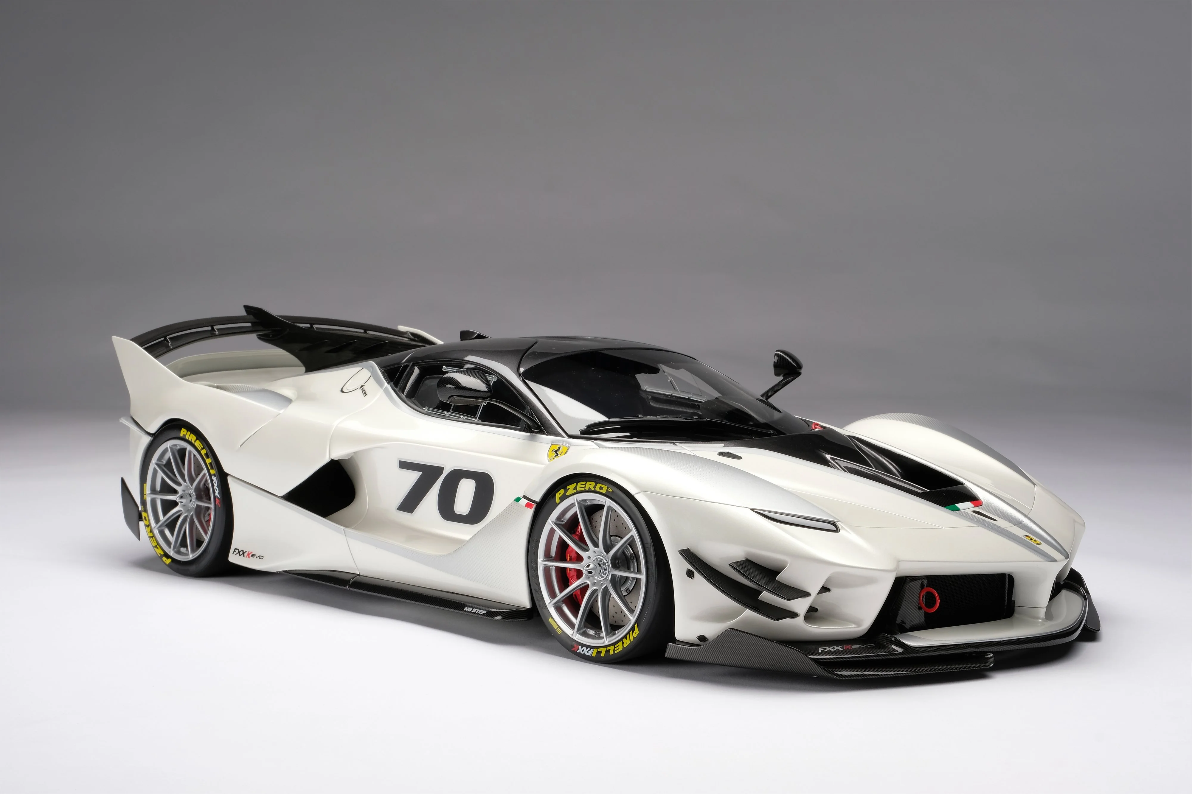 Ferrari FXX K Evo (2017) - Image 4