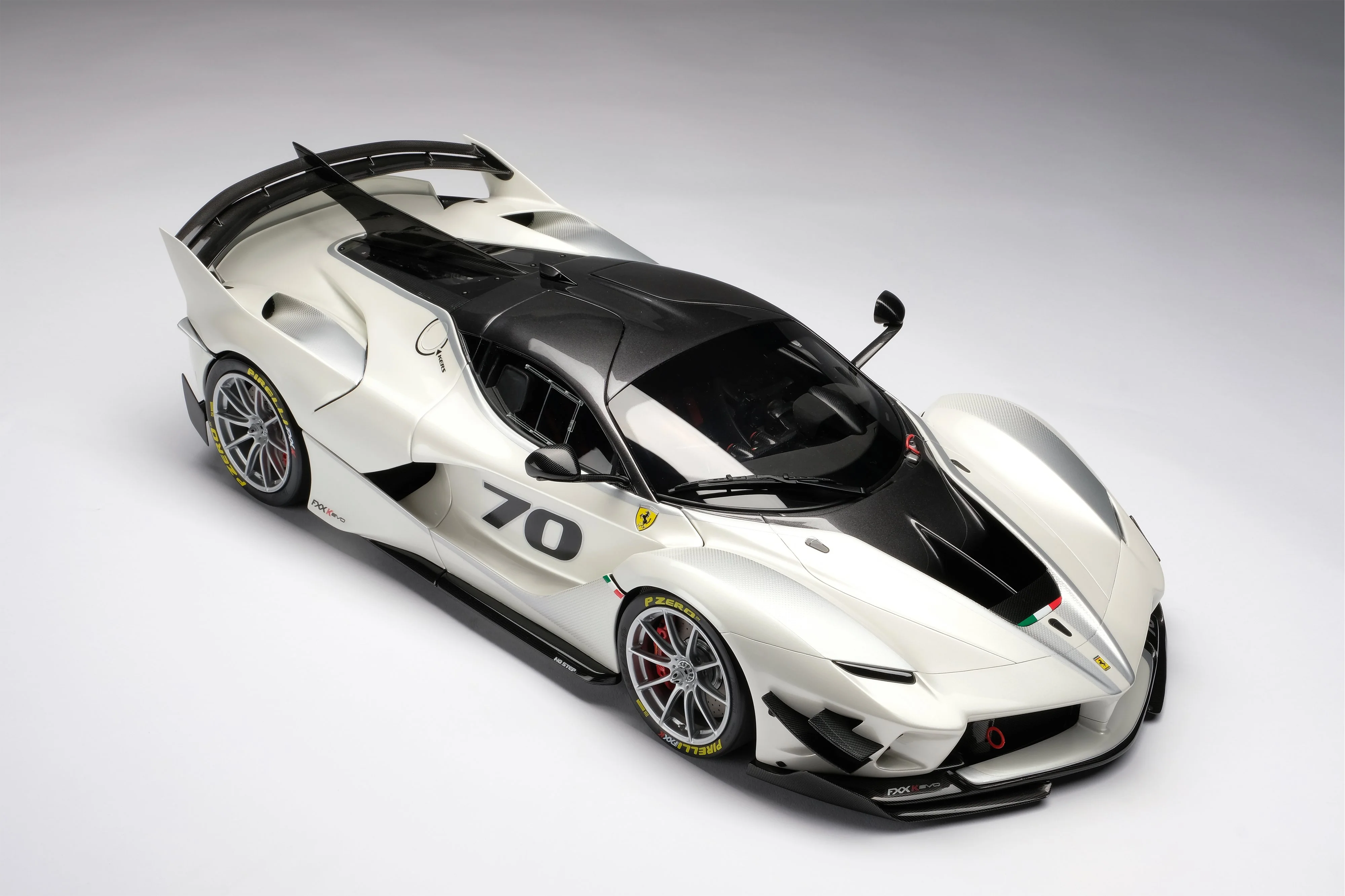 Ferrari FXX K Evo (2017) - Image 6