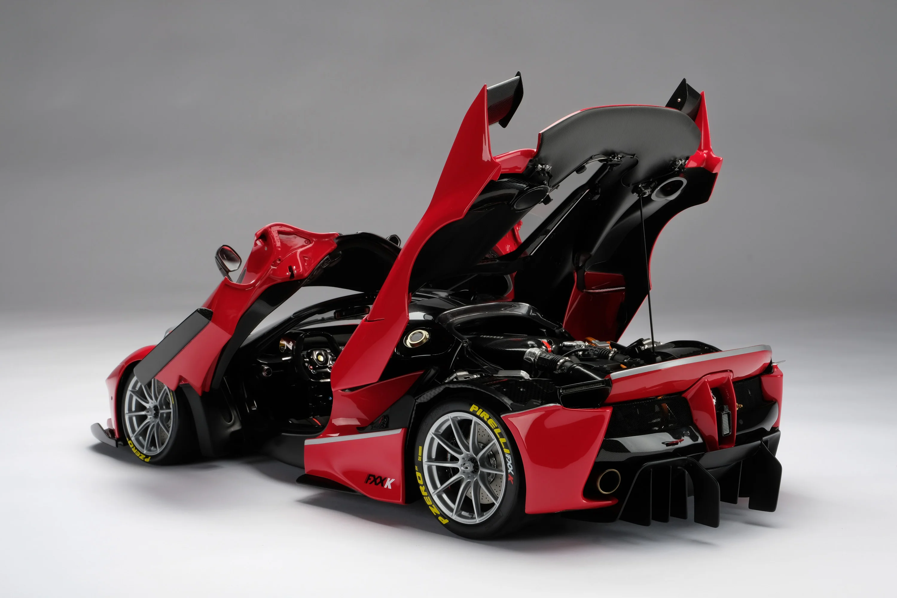 Ferrari FXX K (2014) - Image 4