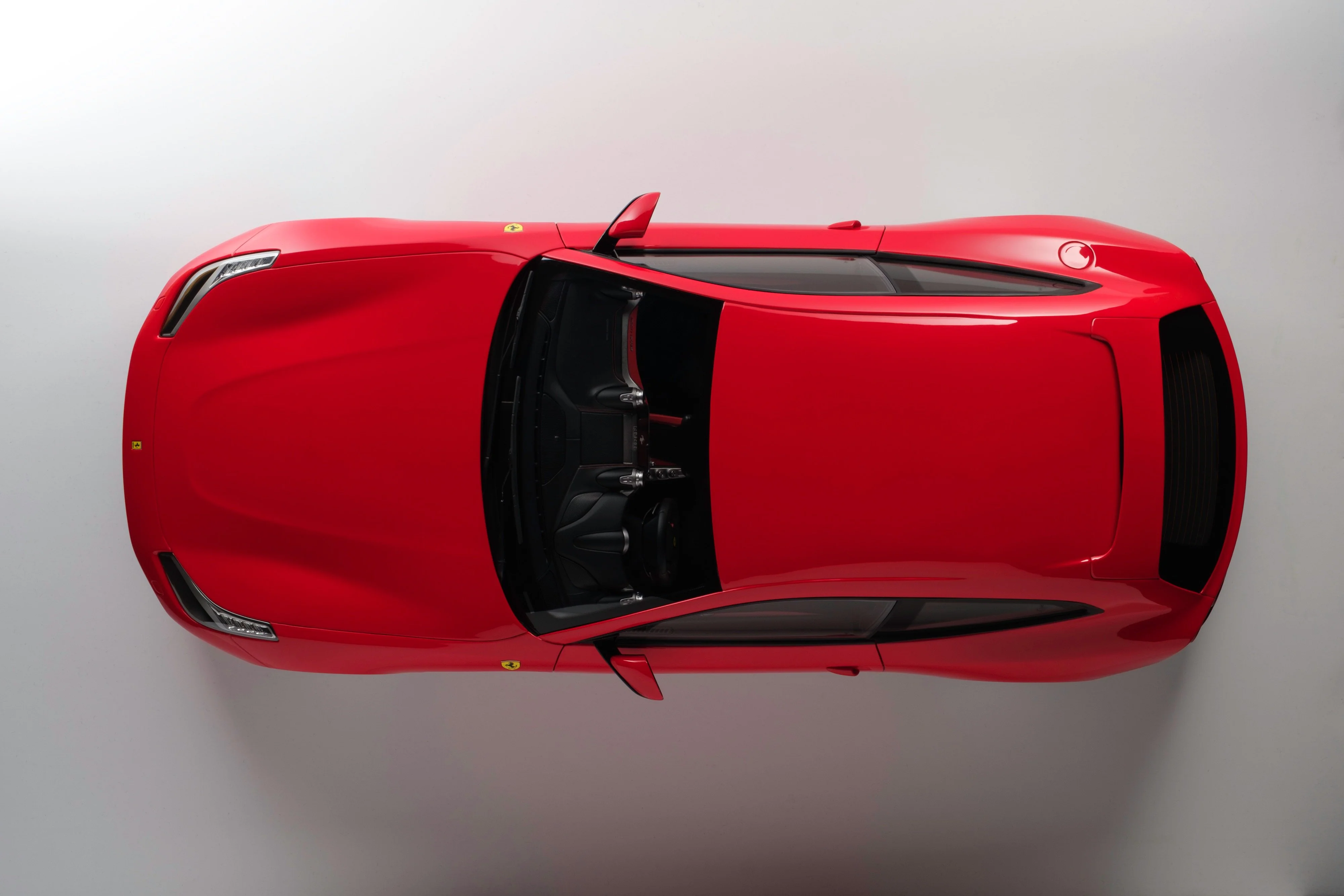 Ferrari GTC4Lusso (2016) - Image 8