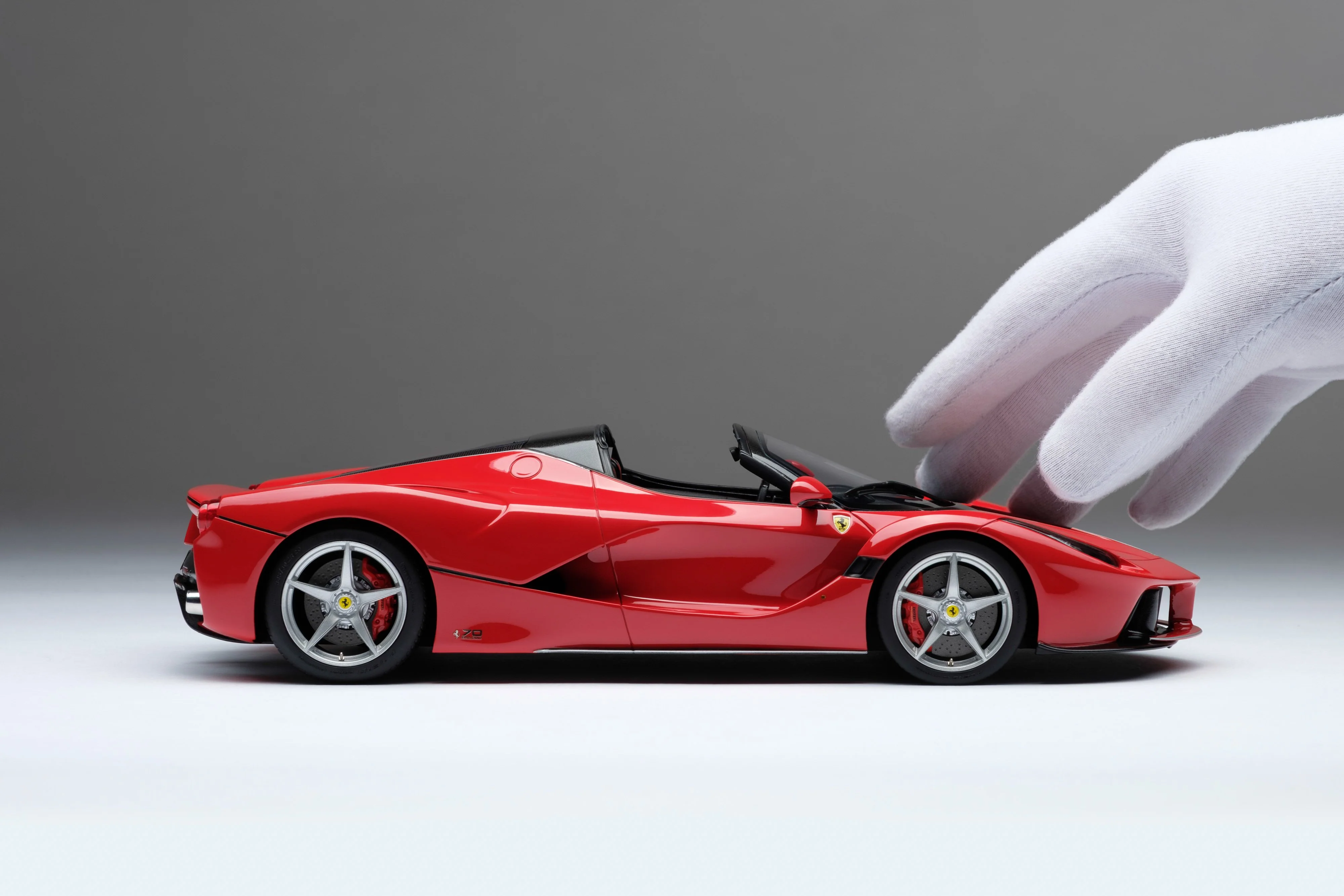Ferrari LaFerrari Aperta - Image 4