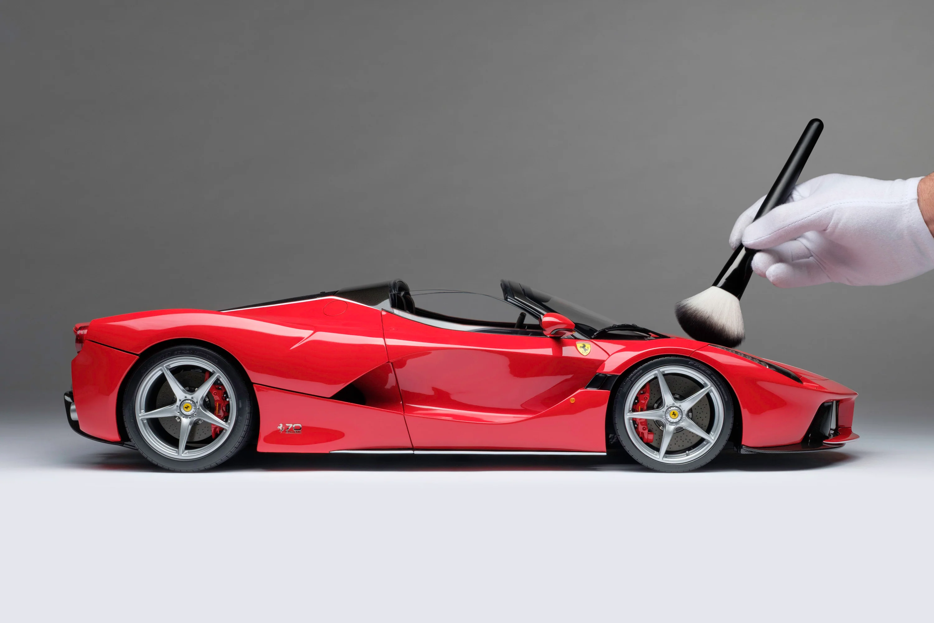 Ferrari LaFerrari Aperta (2016) - Image 3