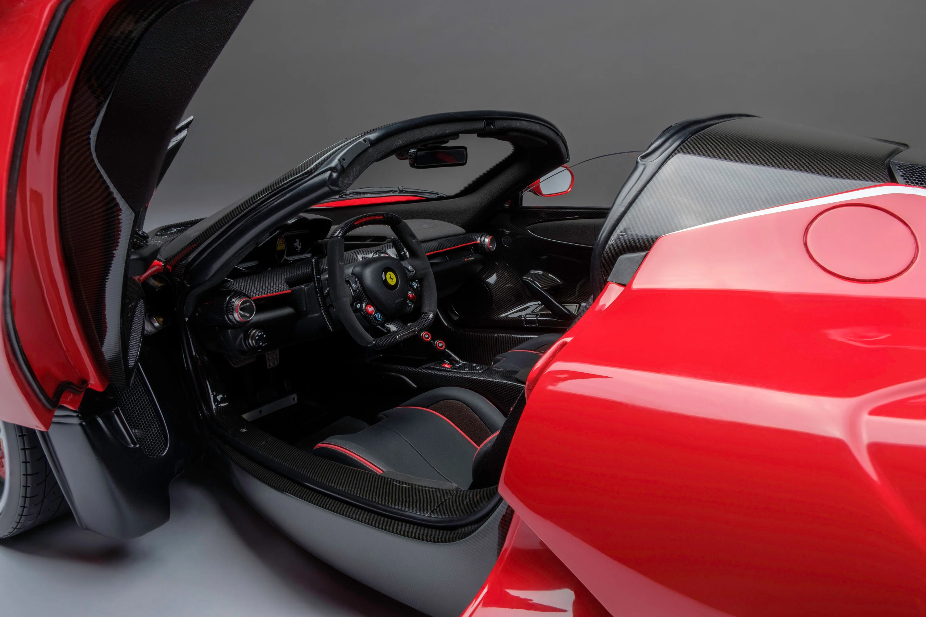 Ferrari LaFerrari Aperta (2016) - Image 4