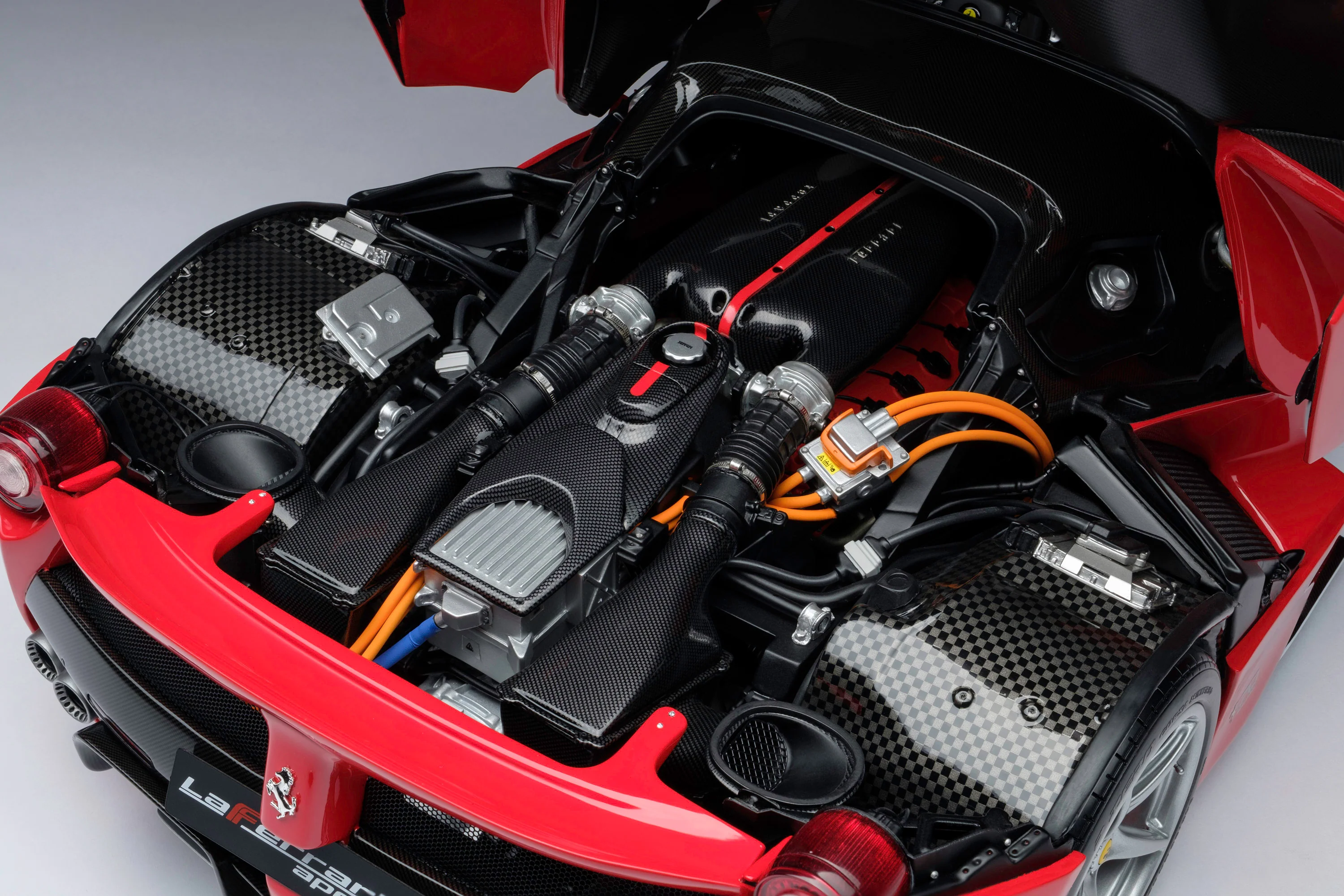 Ferrari LaFerrari Aperta (2016) - Image 7