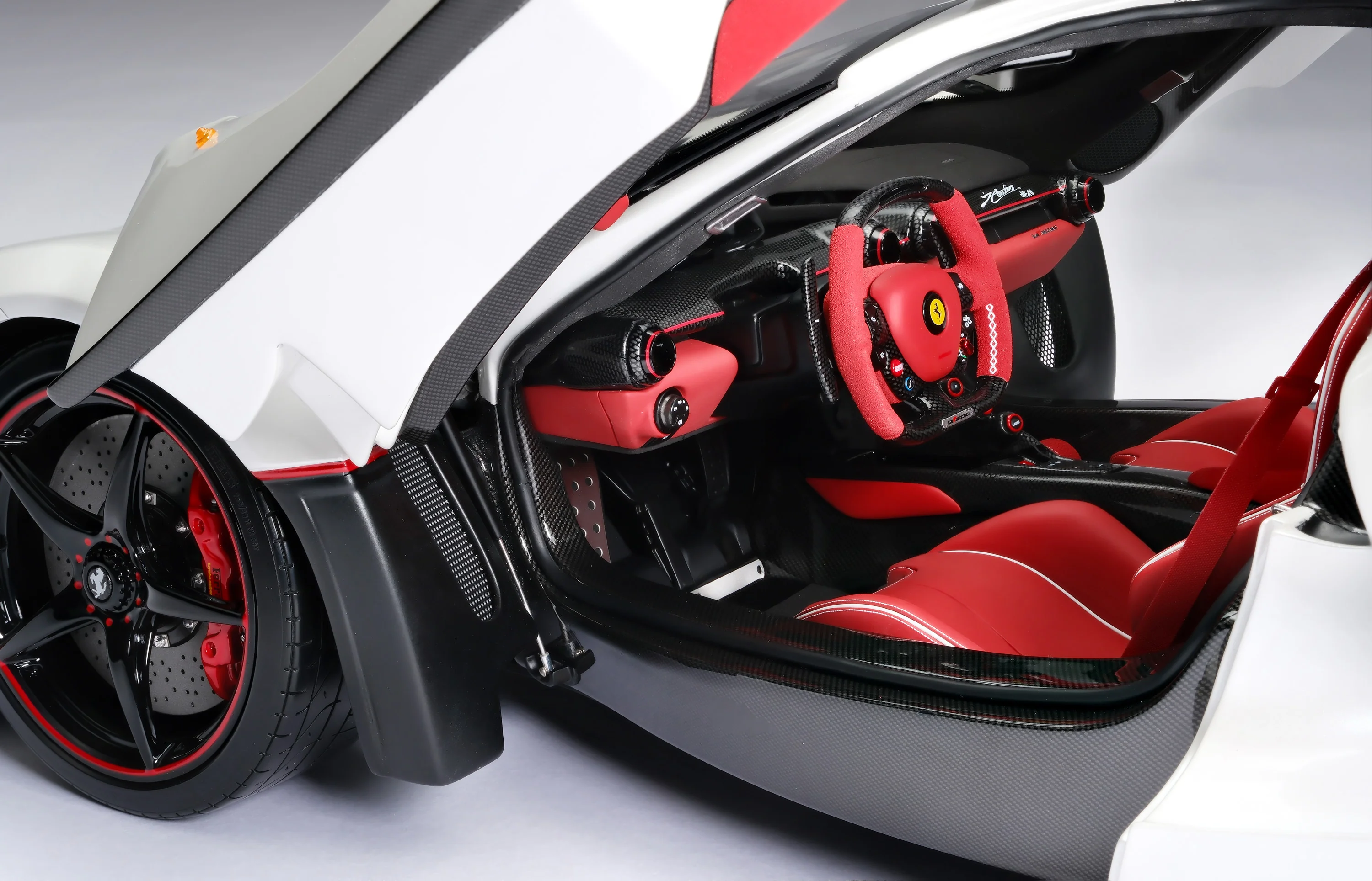 Ferrari LaFerrari & LaFerrari Aperta - Tailor Made - Image 14