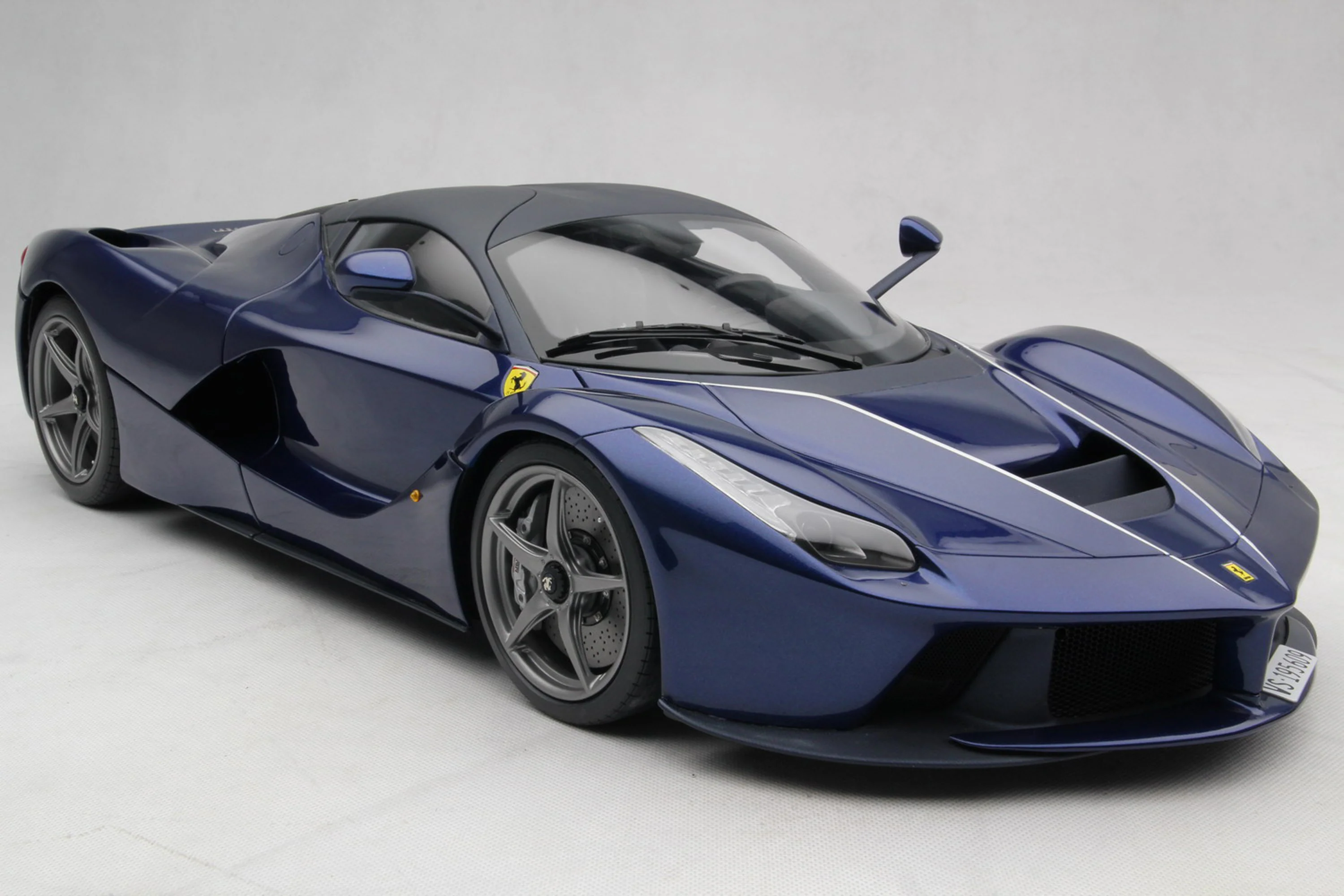 Ferrari LaFerrari & LaFerrari Aperta - Tailor Made - Image 22