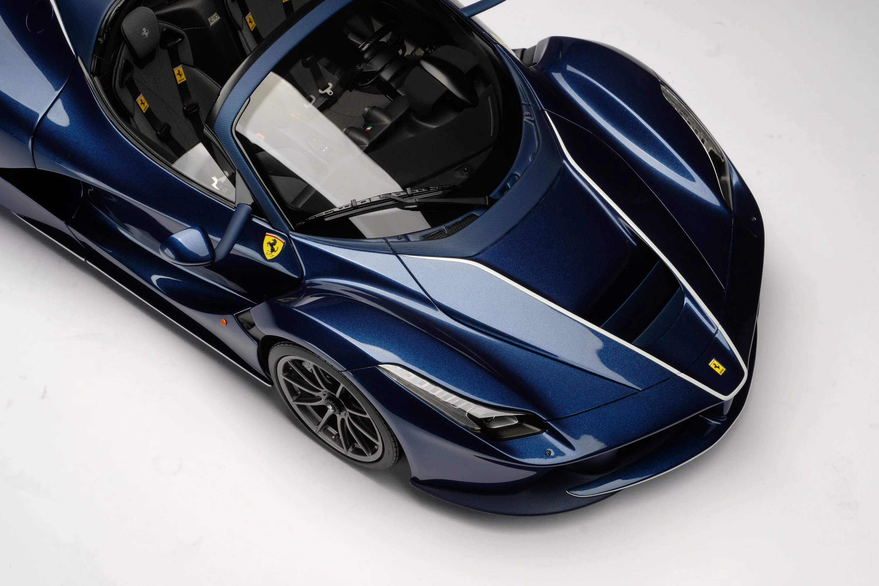 Ferrari LaFerrari & LaFerrari Aperta - Tailor Made - Image 3