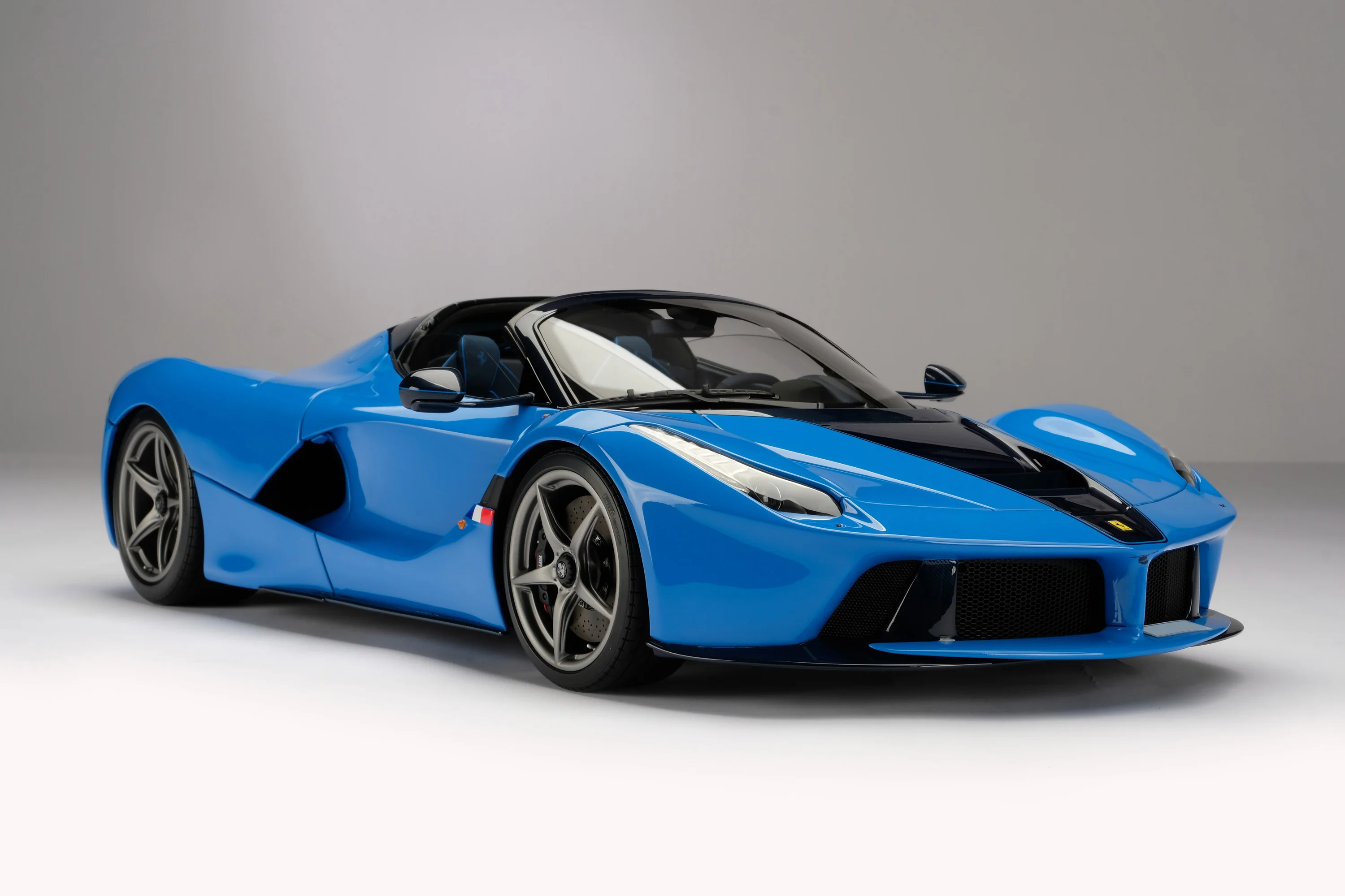 Ferrari LaFerrari & LaFerrari Aperta - Tailor Made - Image 6
