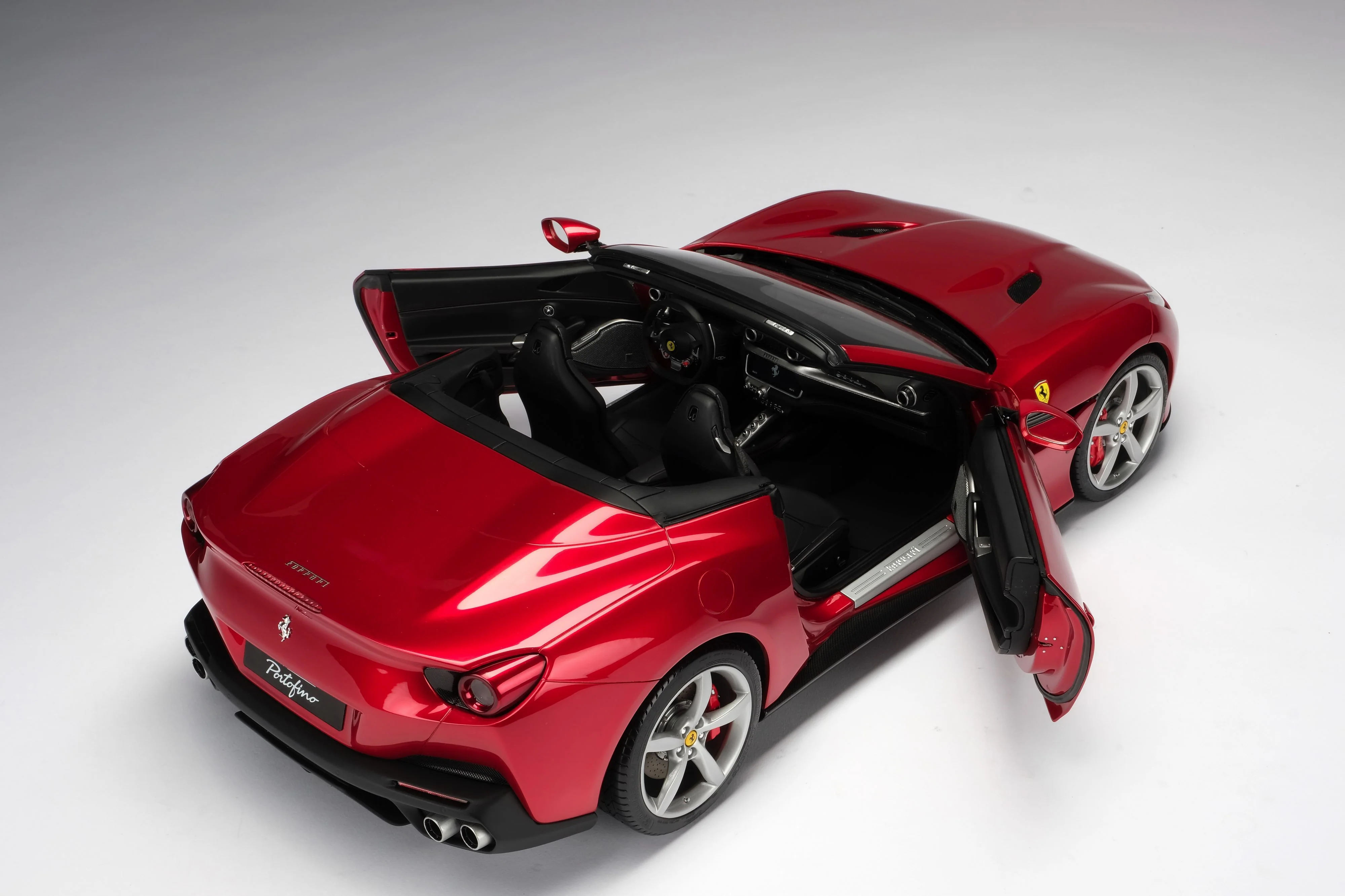 Ferrari Portofino (2017) - Image 11
