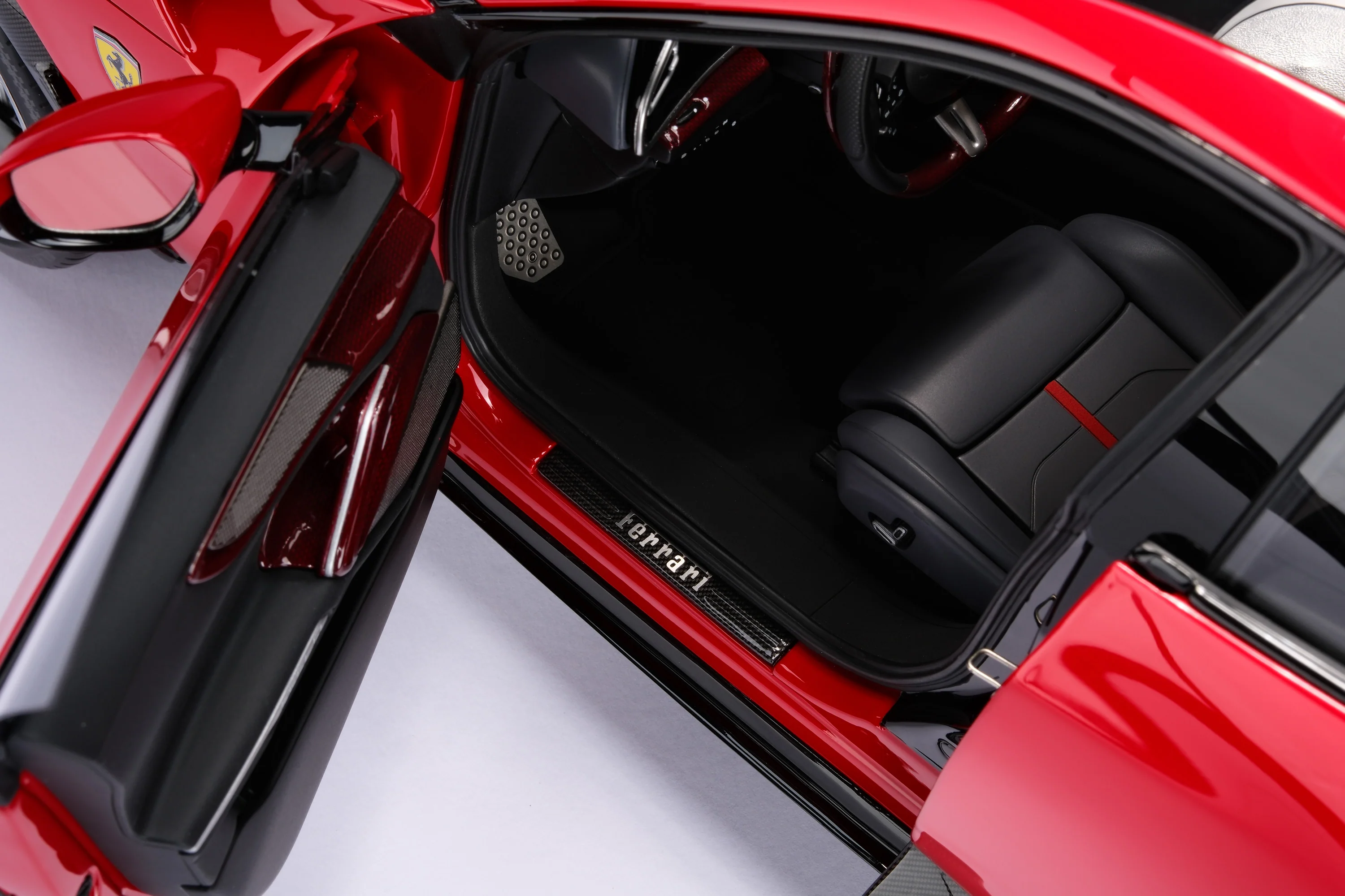 Ferrari Purosangue (2023) - Image 5