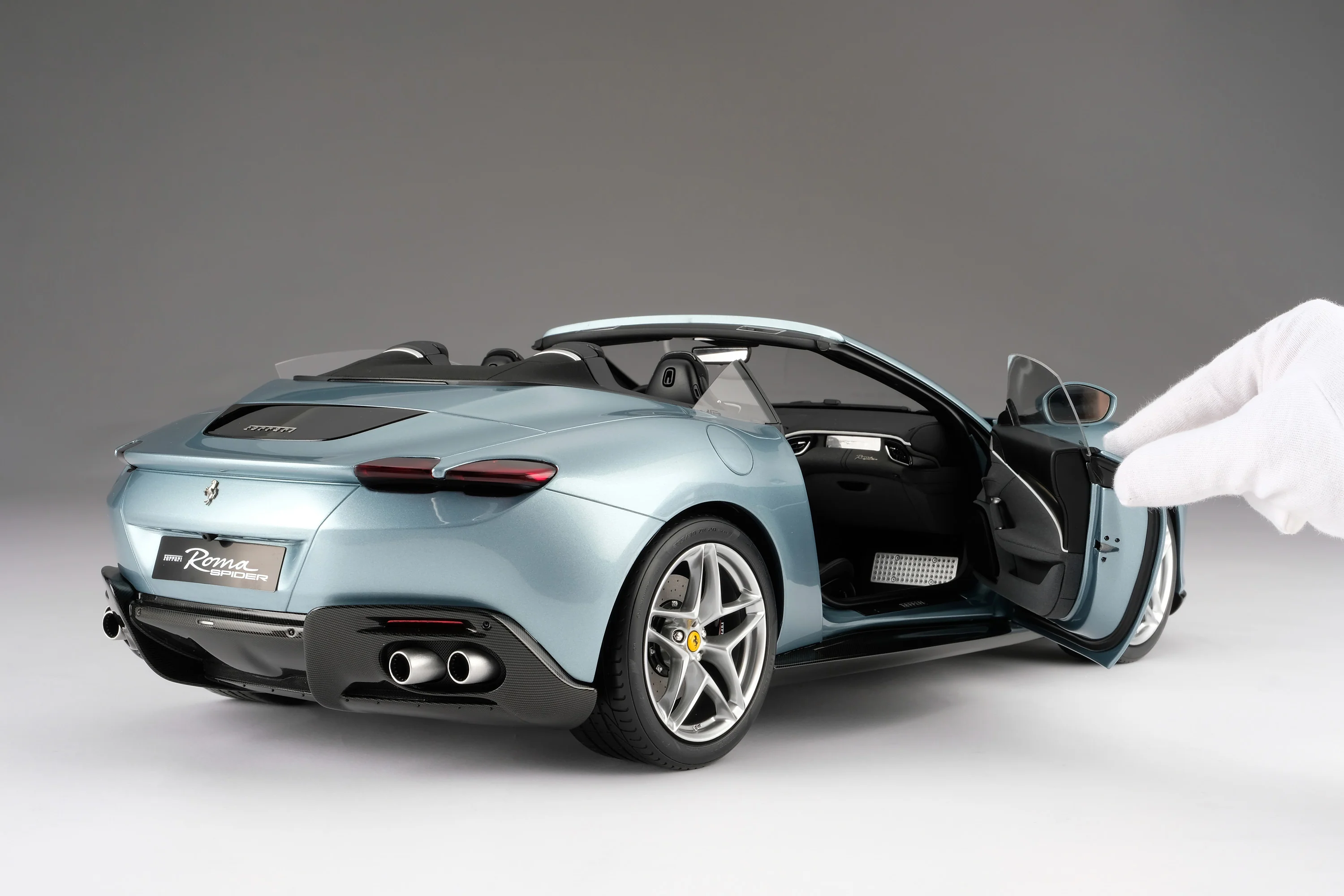 Ferrari Roma Spider - Image 7