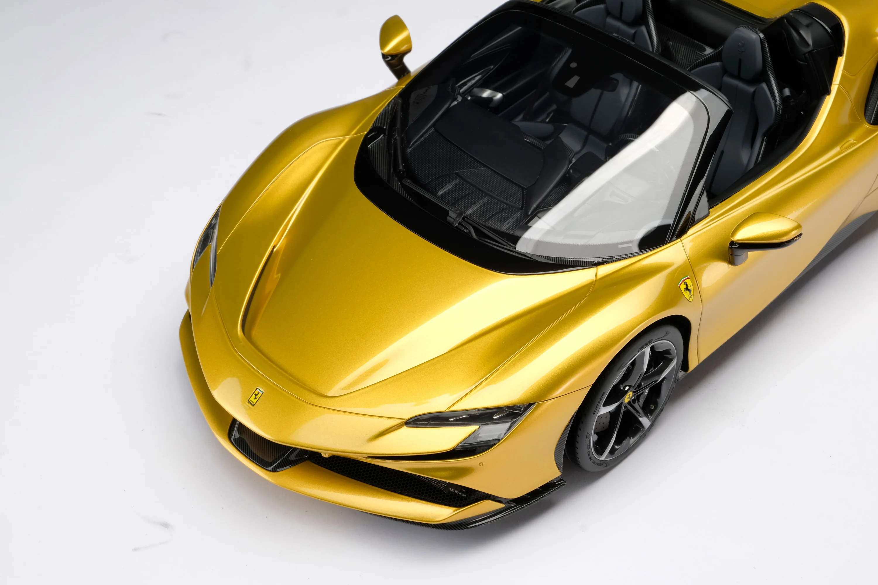 Ferrari SF90 Spider - Image 11