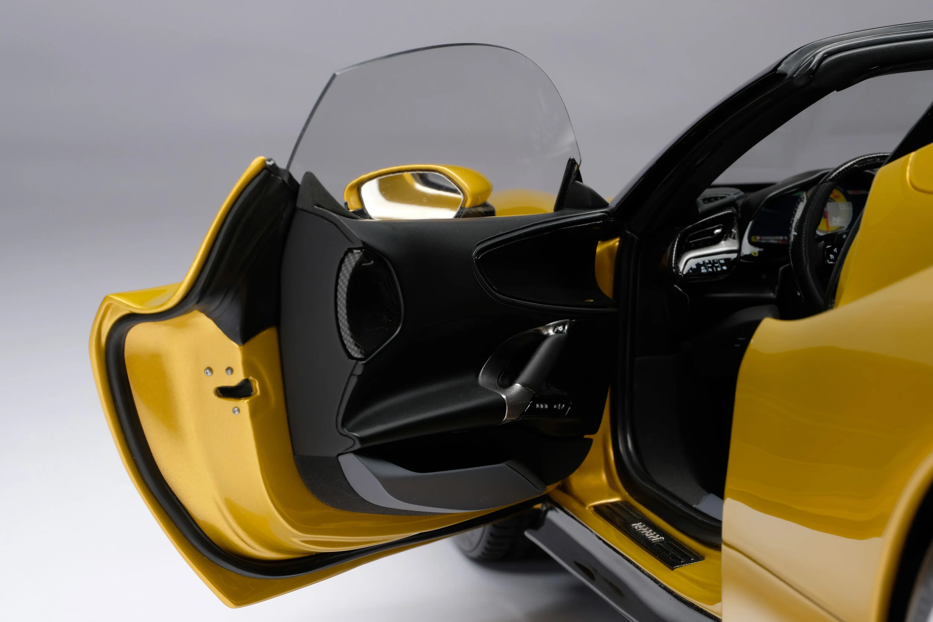 Ferrari SF90 Spider (2020) - Image 14