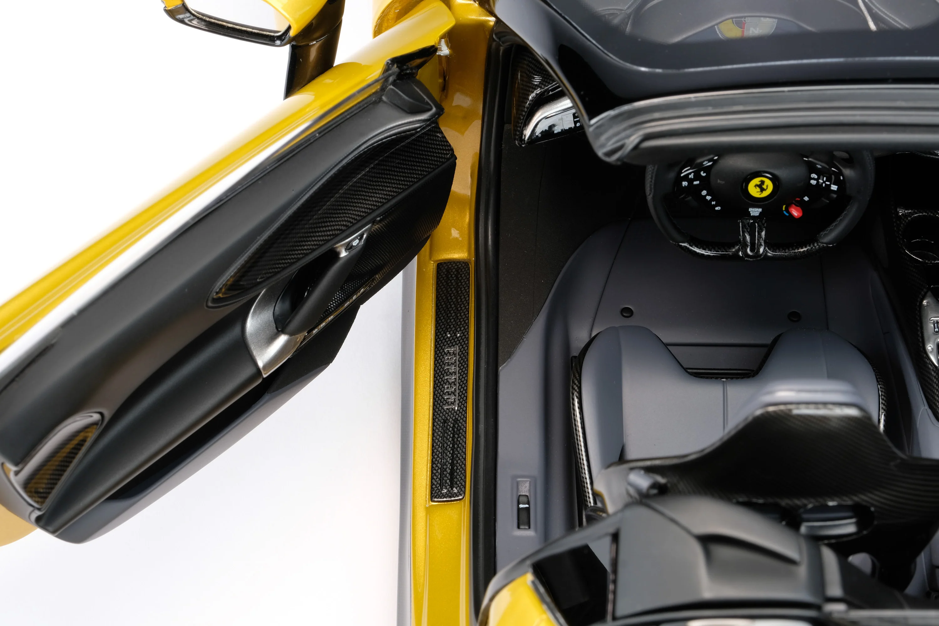 Ferrari SF90 Spider (2020) - Image 15